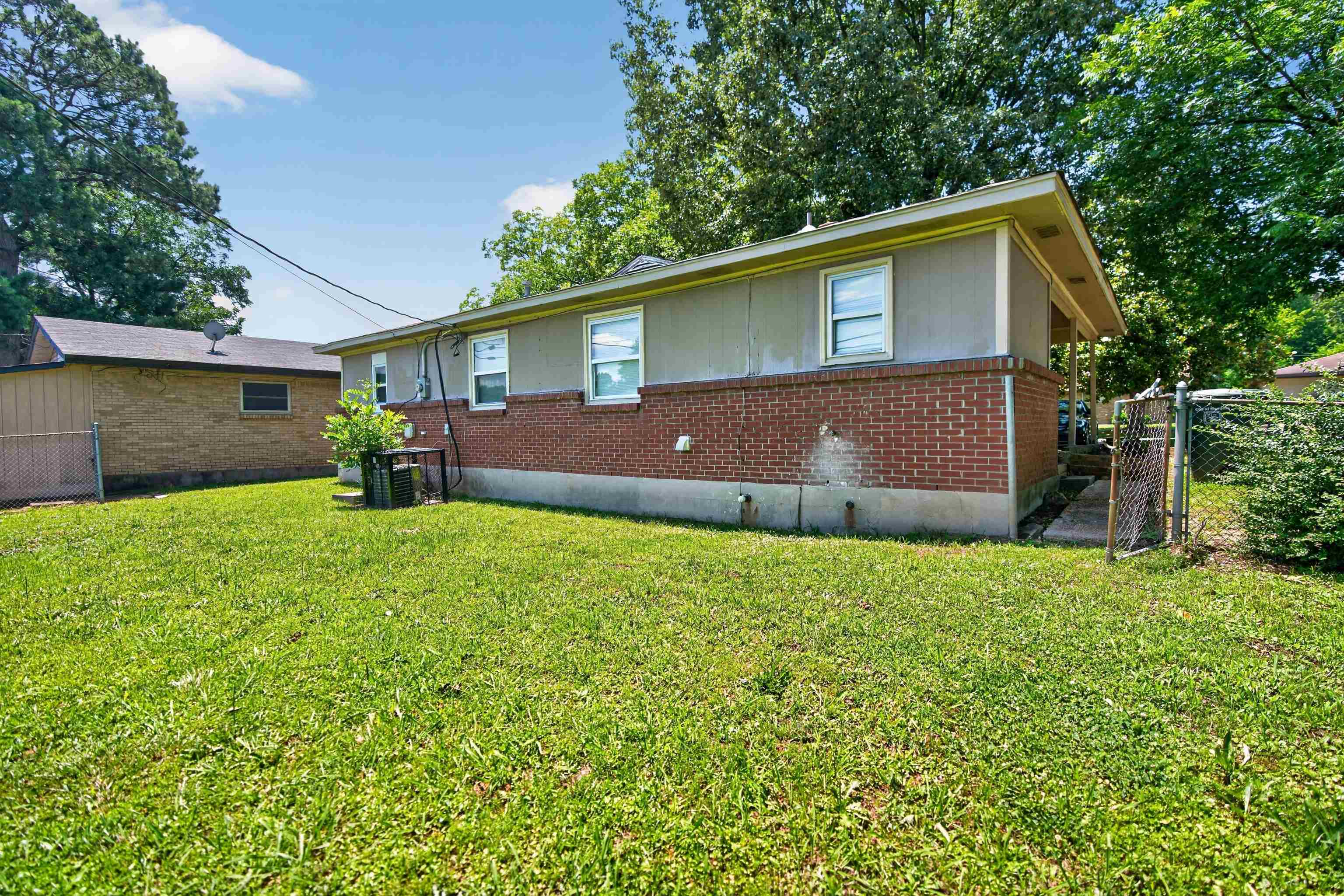 3464 Southland St Property Photo 3