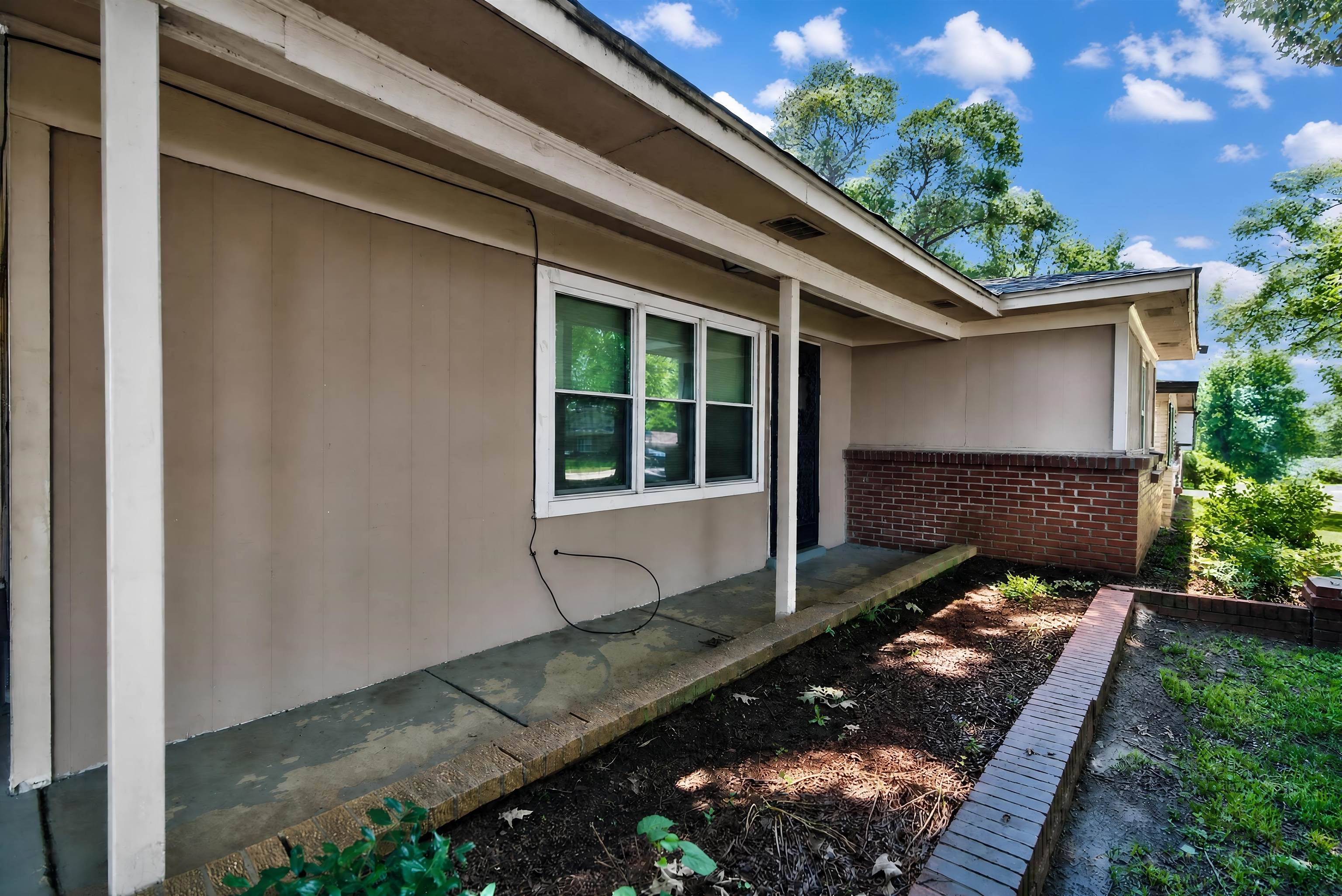 3464 Southland St Property Photo 4