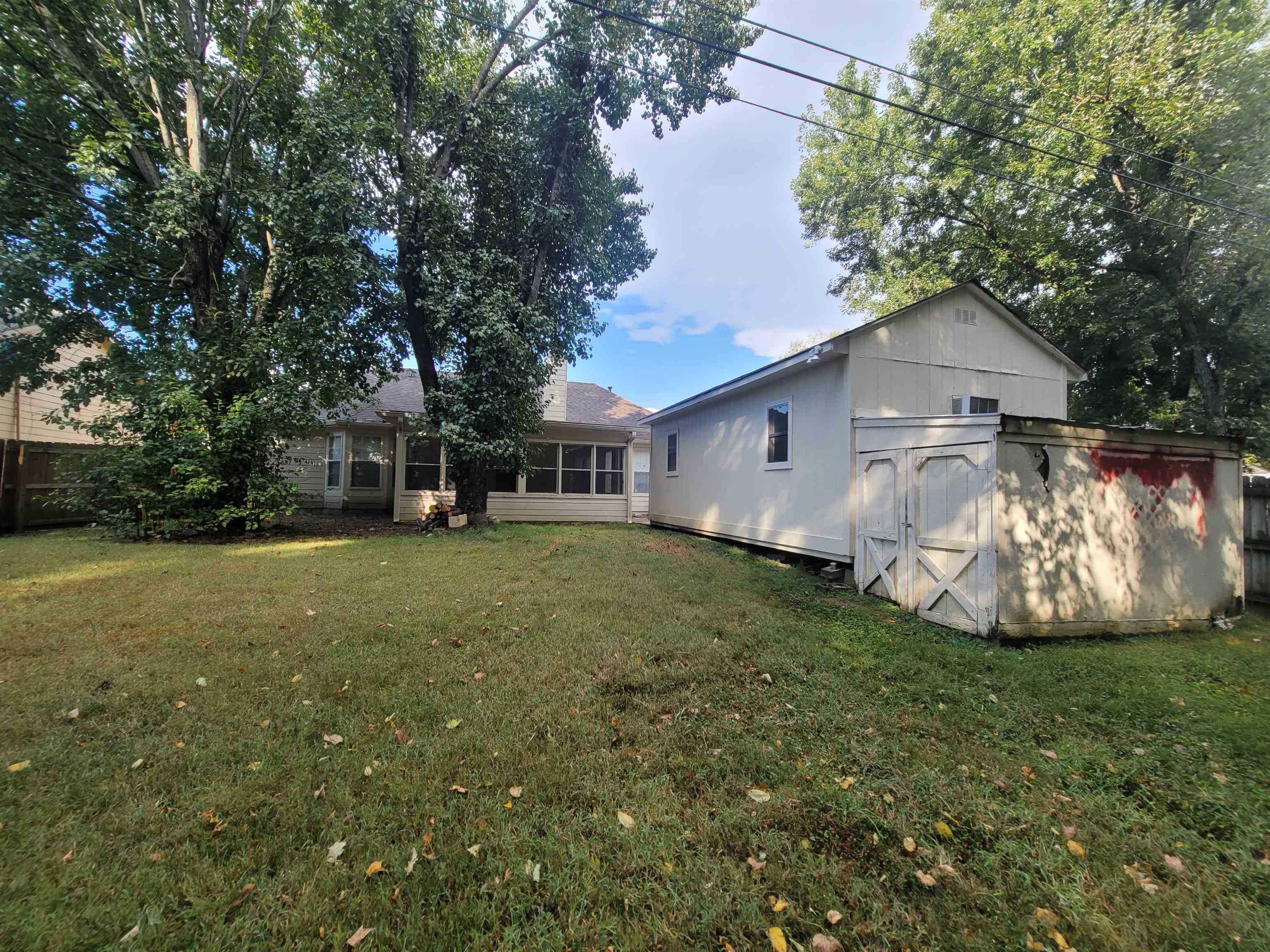 6915 Brady Hill Dr Property Photo 7