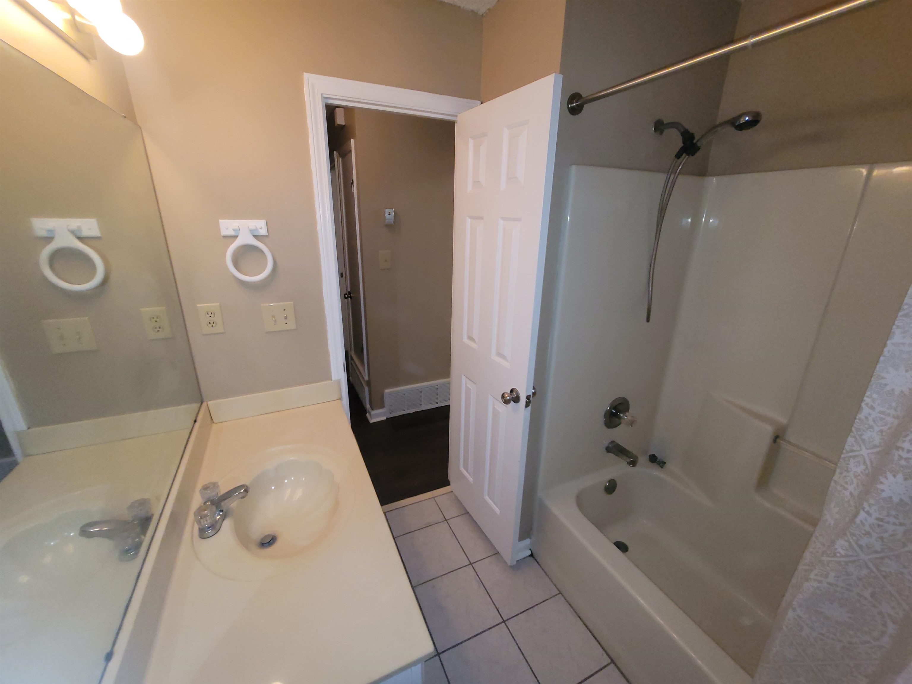 6915 Brady Hill Dr Property Photo 20