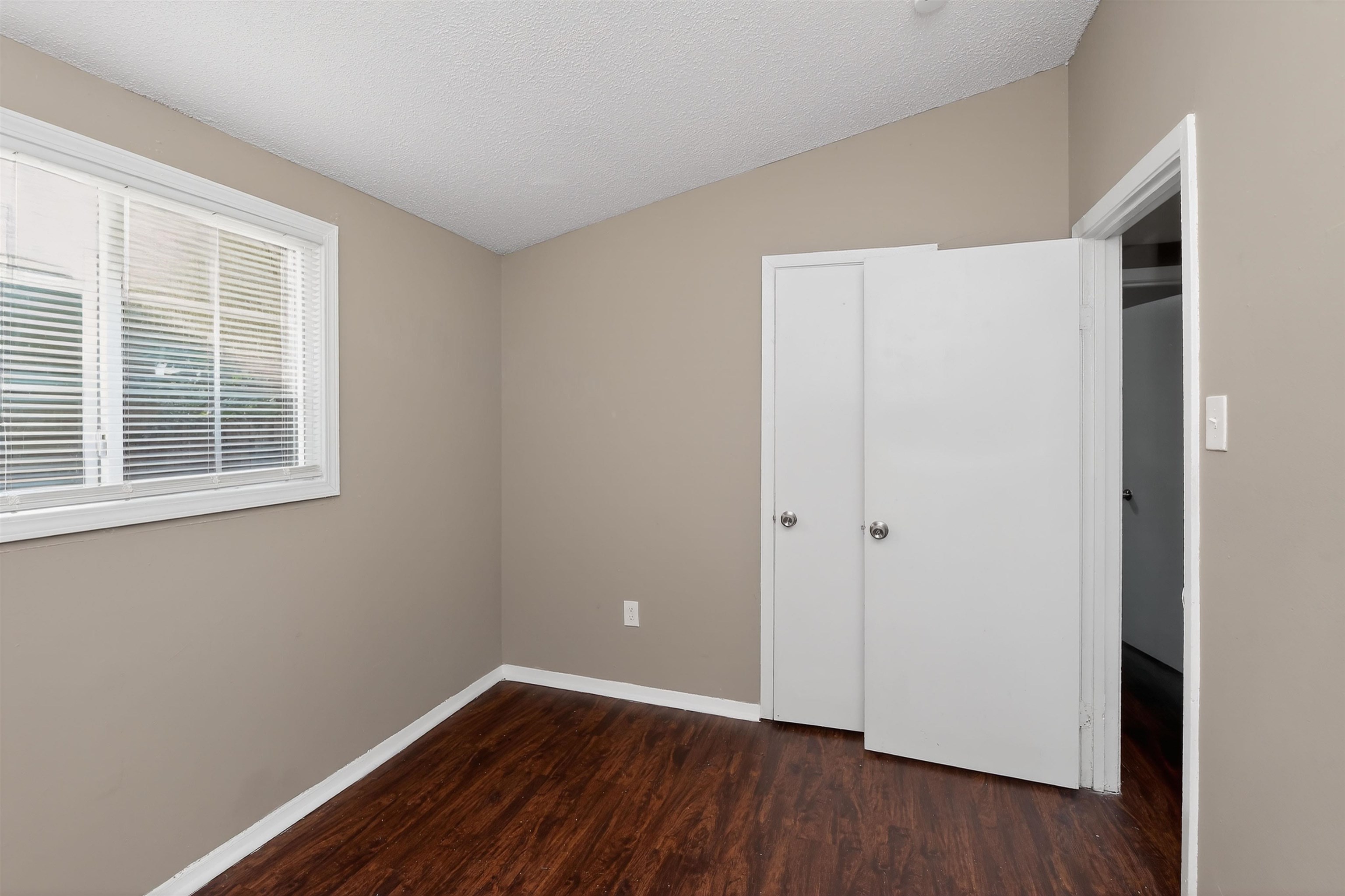 564 Hemsley Ave Property Photo 20