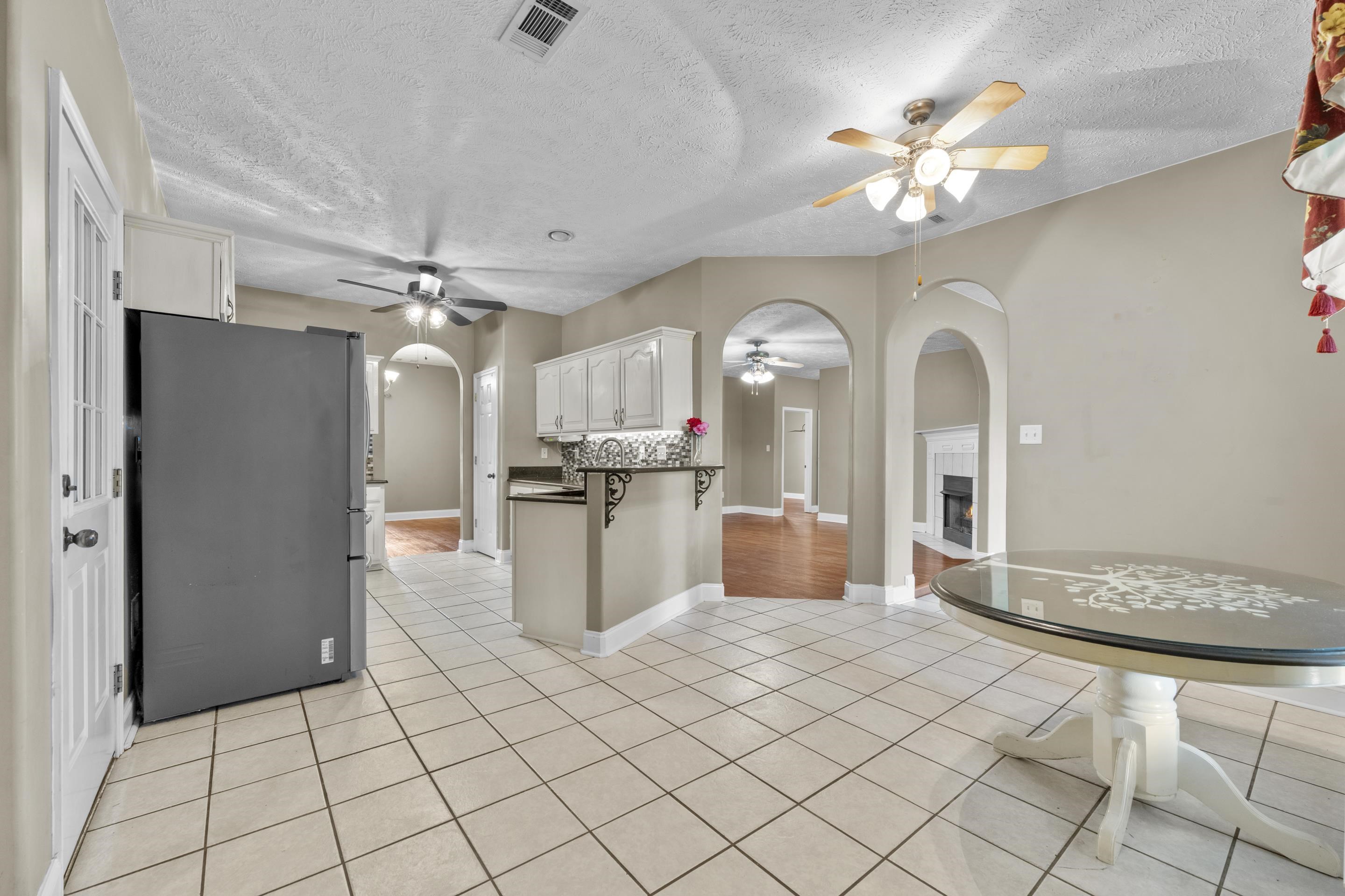 794 Williamsburg Dr Property Photo 10