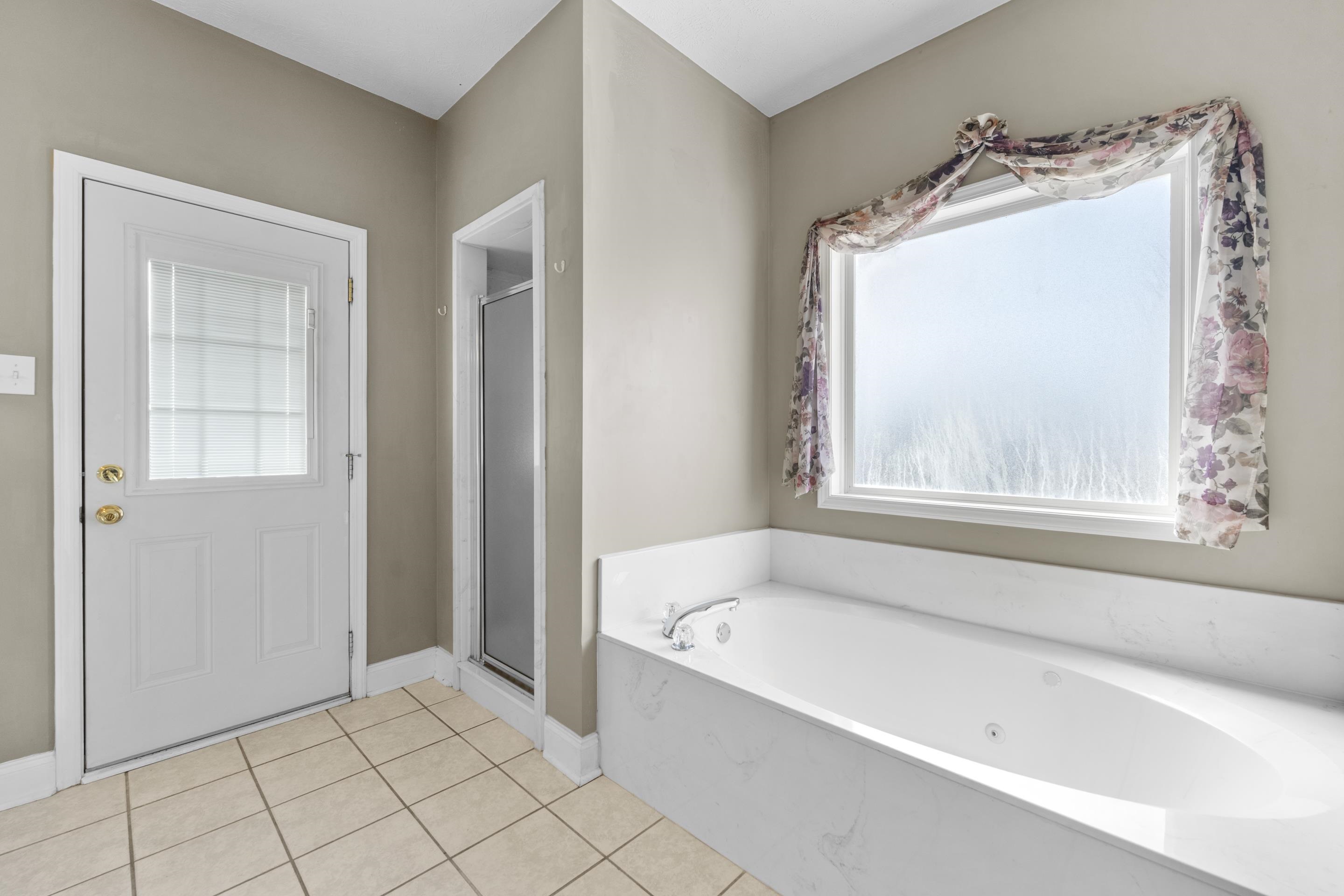 794 Williamsburg Dr Property Photo 18