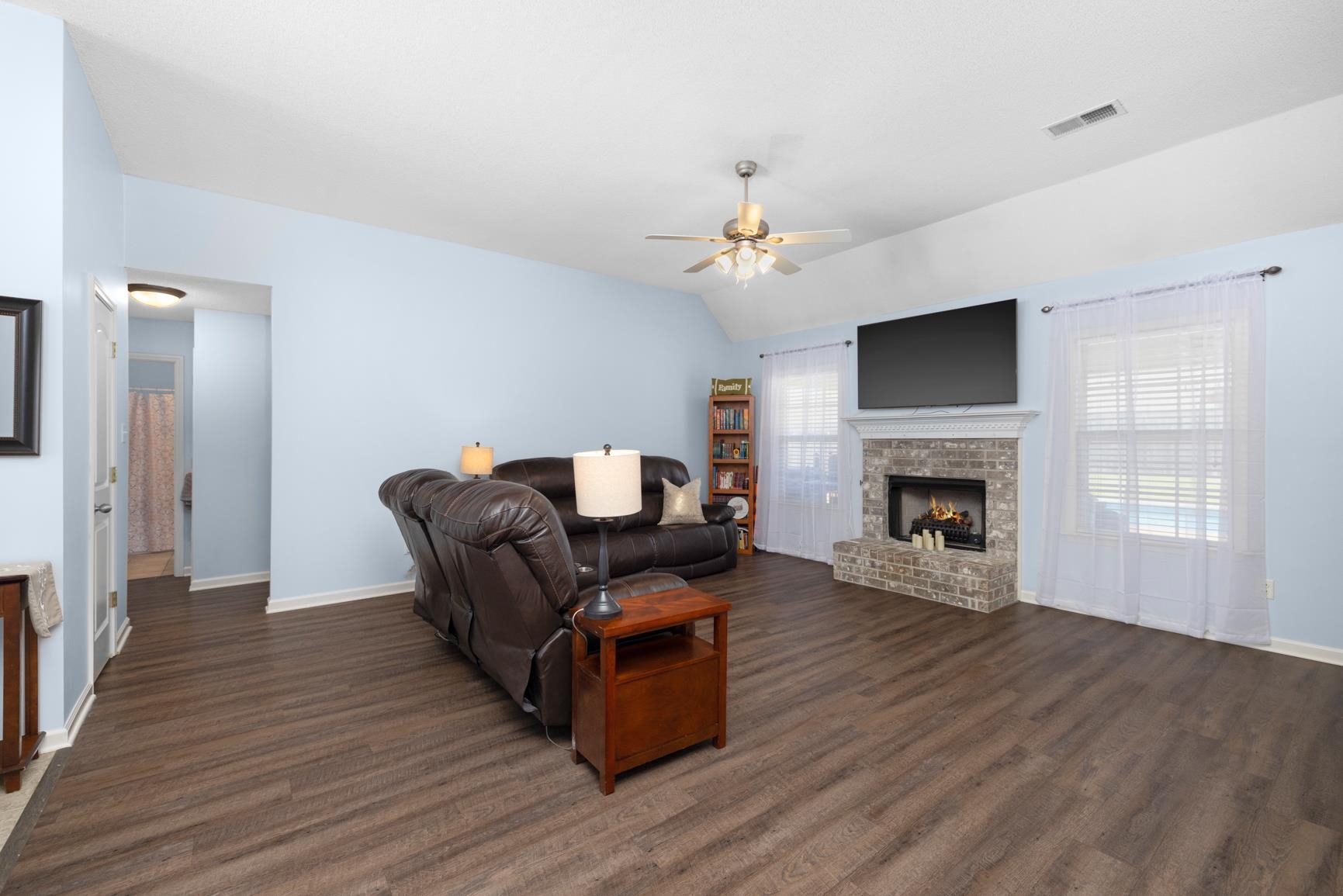 269 Hummingbird Loop Property Photo 7