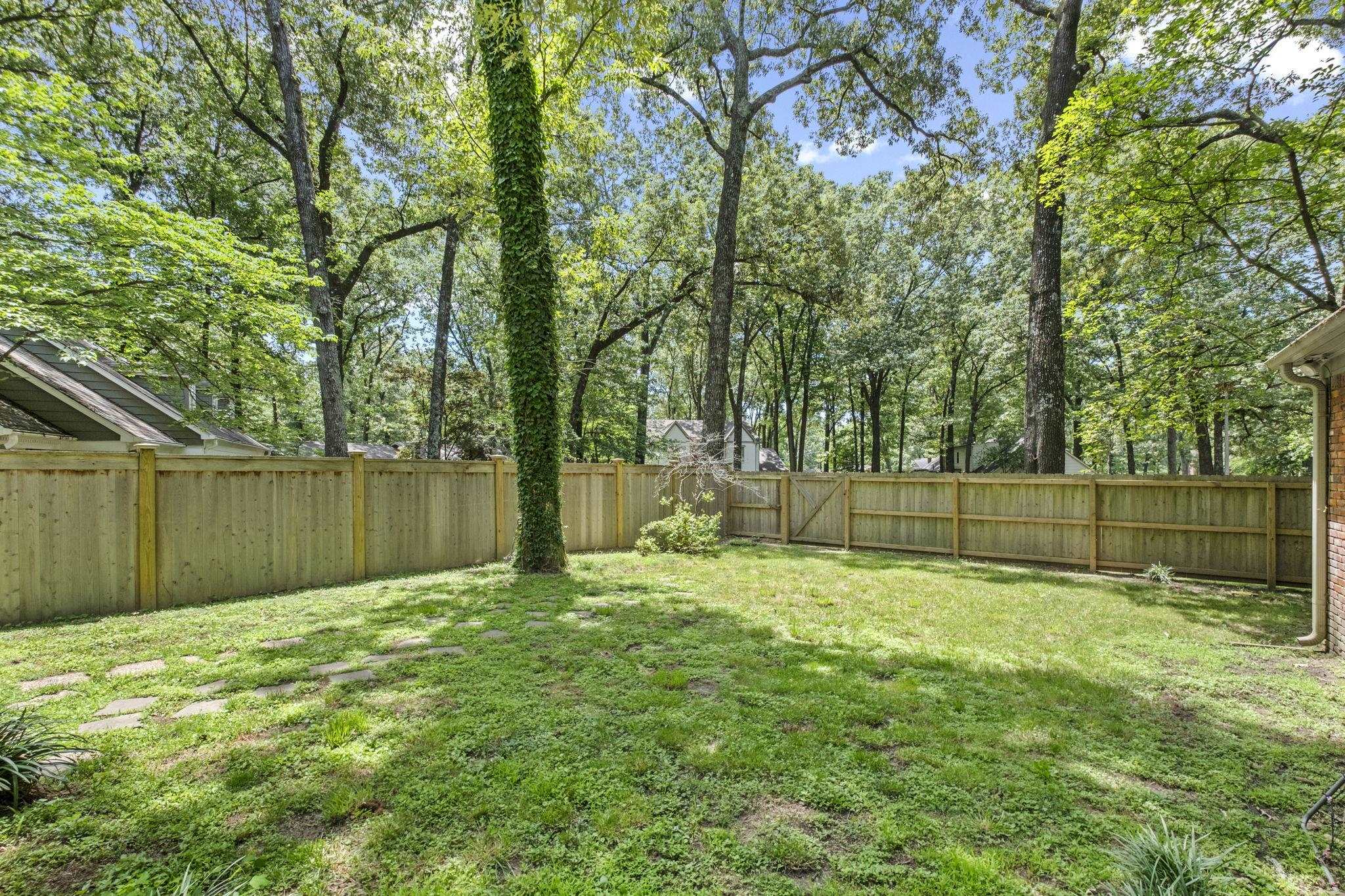 2250 Lochlevin Dr Property Photo 33