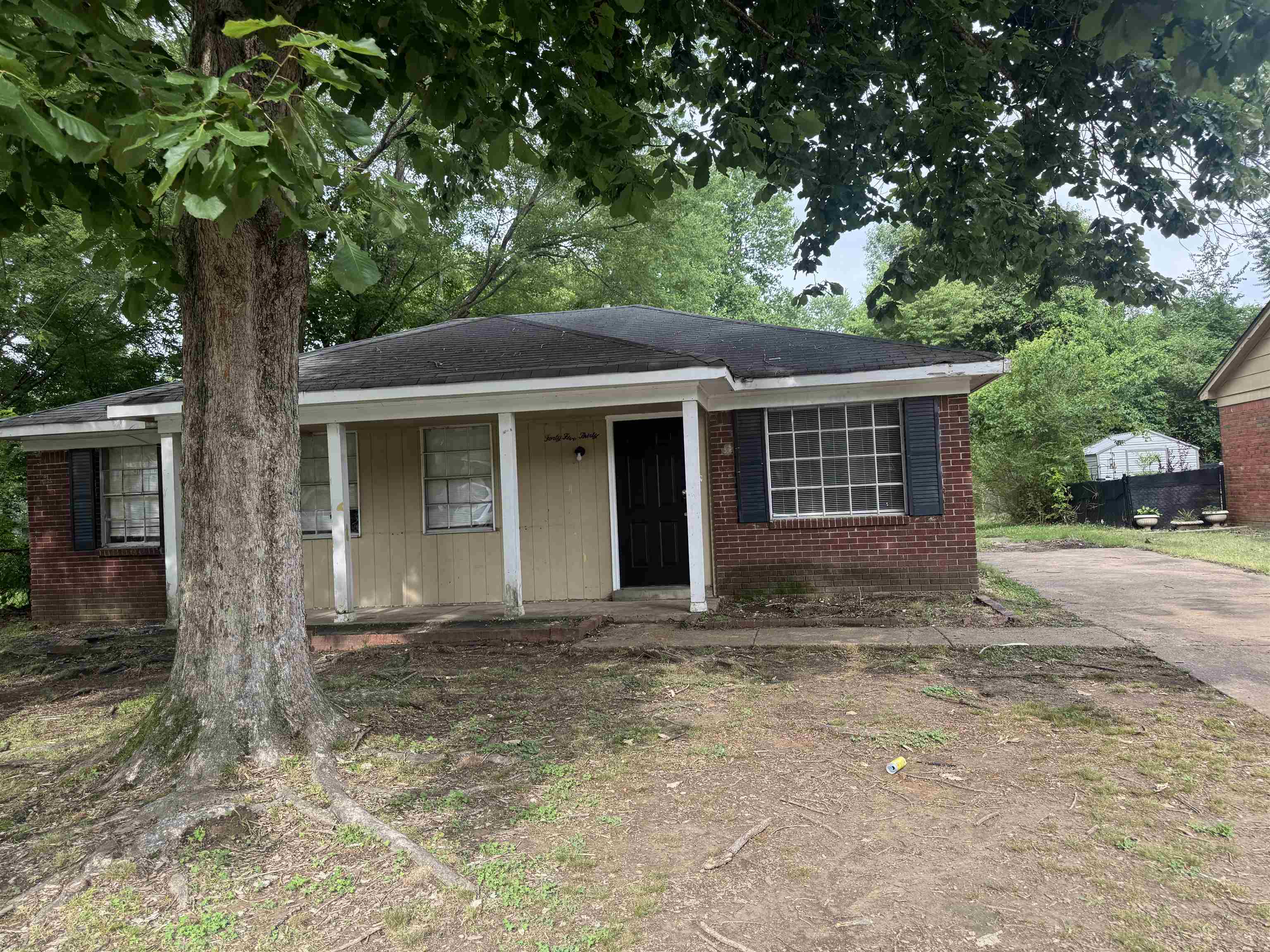 4530 SPRING VALLEY DR Property Photo 1