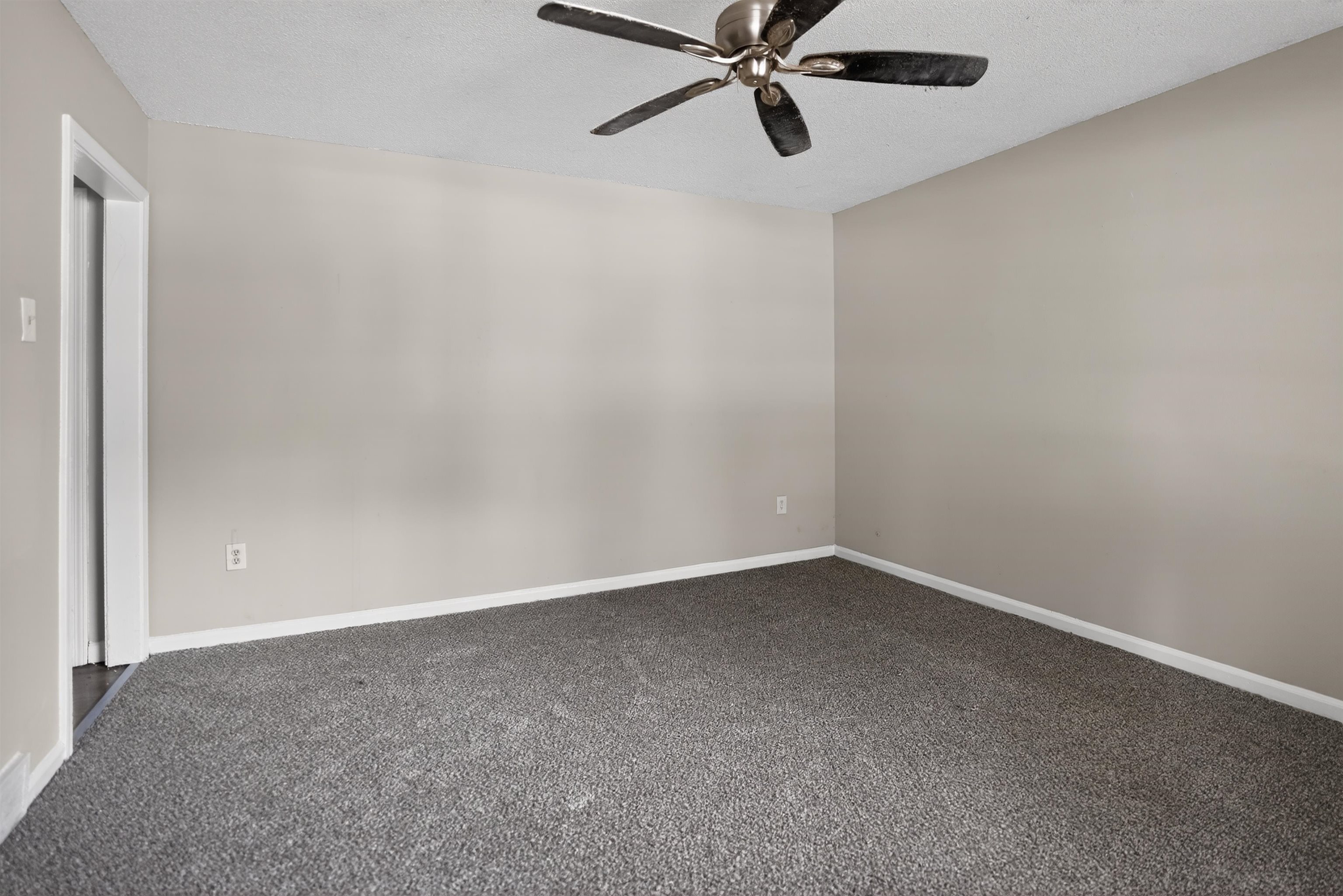 4530 Spring Valley Dr Property Photo 8
