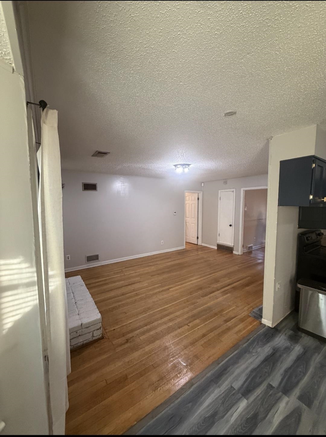 5128 Jessie Lee Ln Property Photo 5