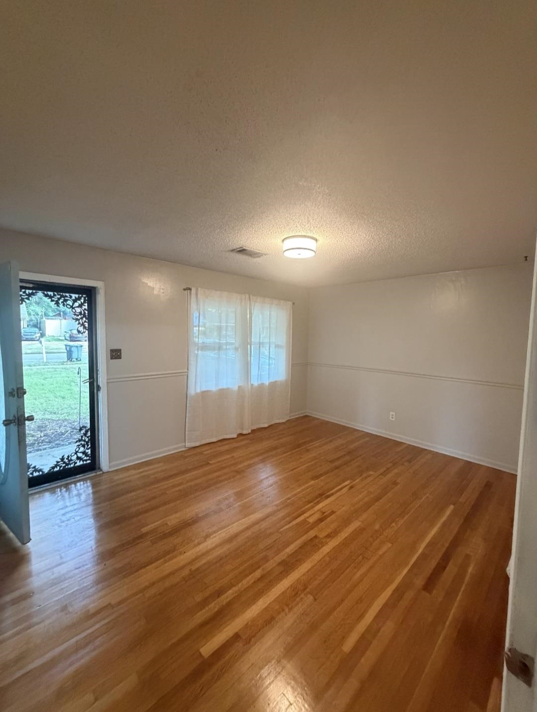 5128 Jessie Lee Ln Property Photo 9