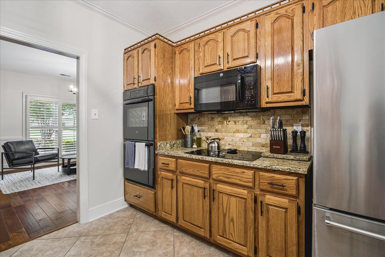 643 Wood Valley Dr Property Photo 10