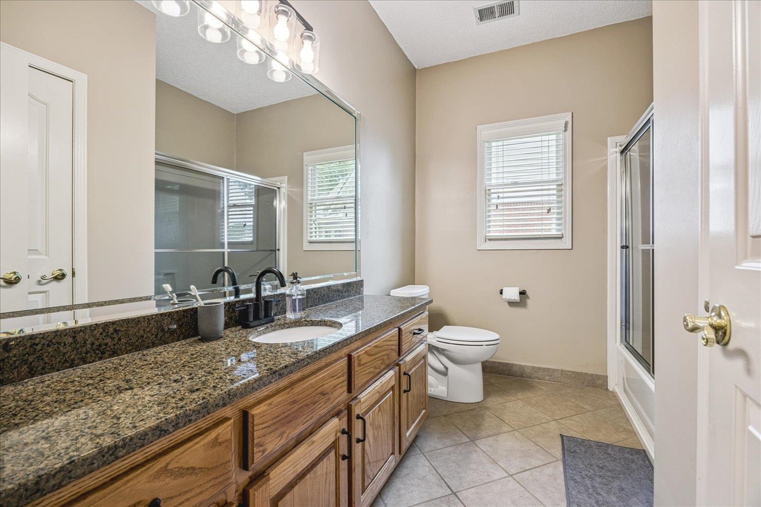 643 Wood Valley Dr Property Photo 20