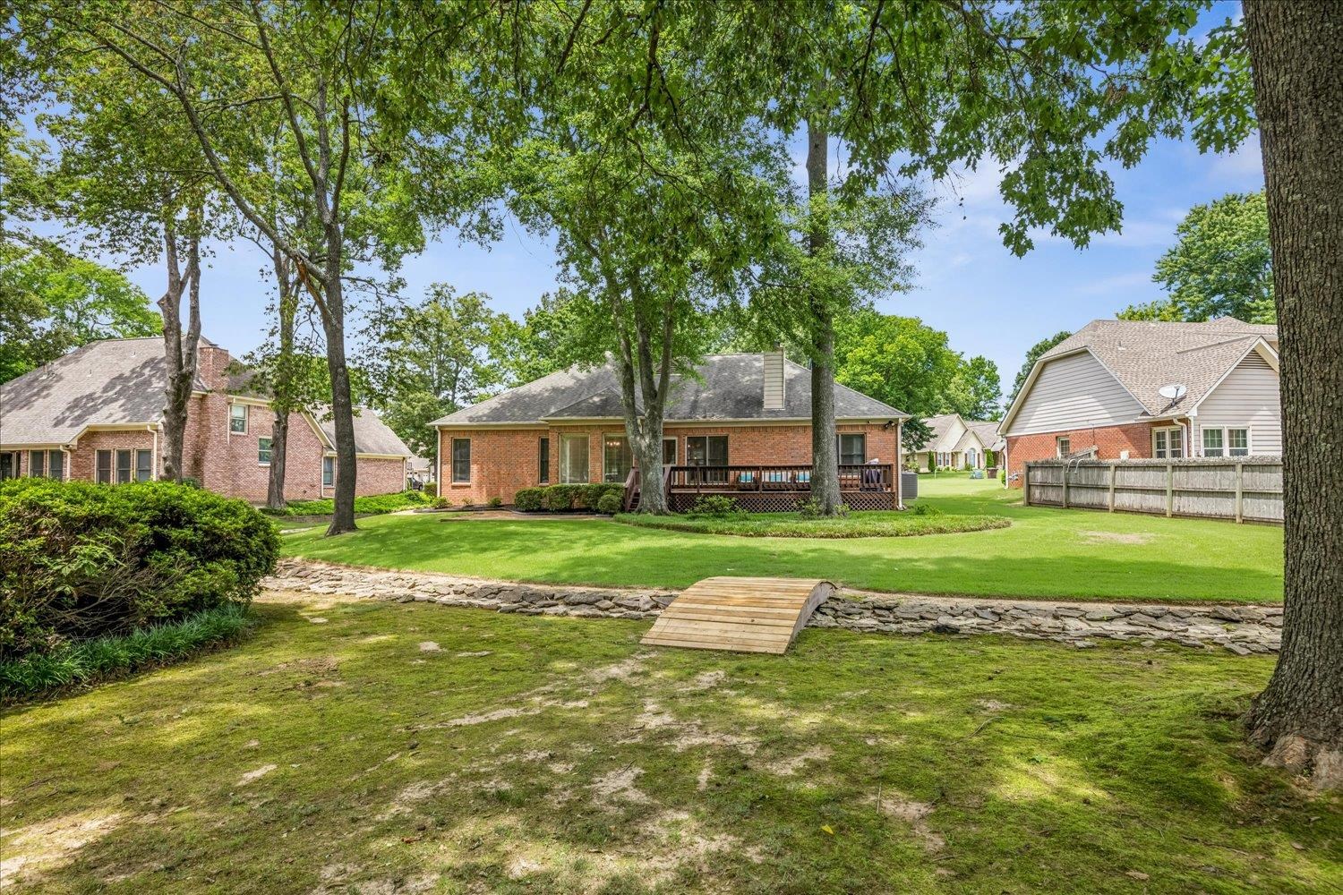 643 Wood Valley Dr Property Photo 25
