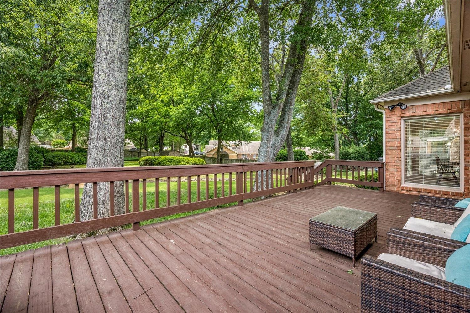 643 Wood Valley Dr Property Photo 27