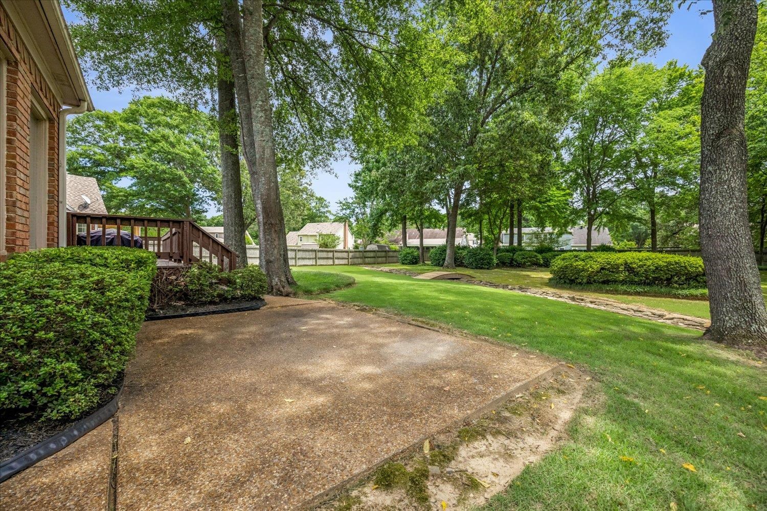643 Wood Valley Dr Property Photo 28