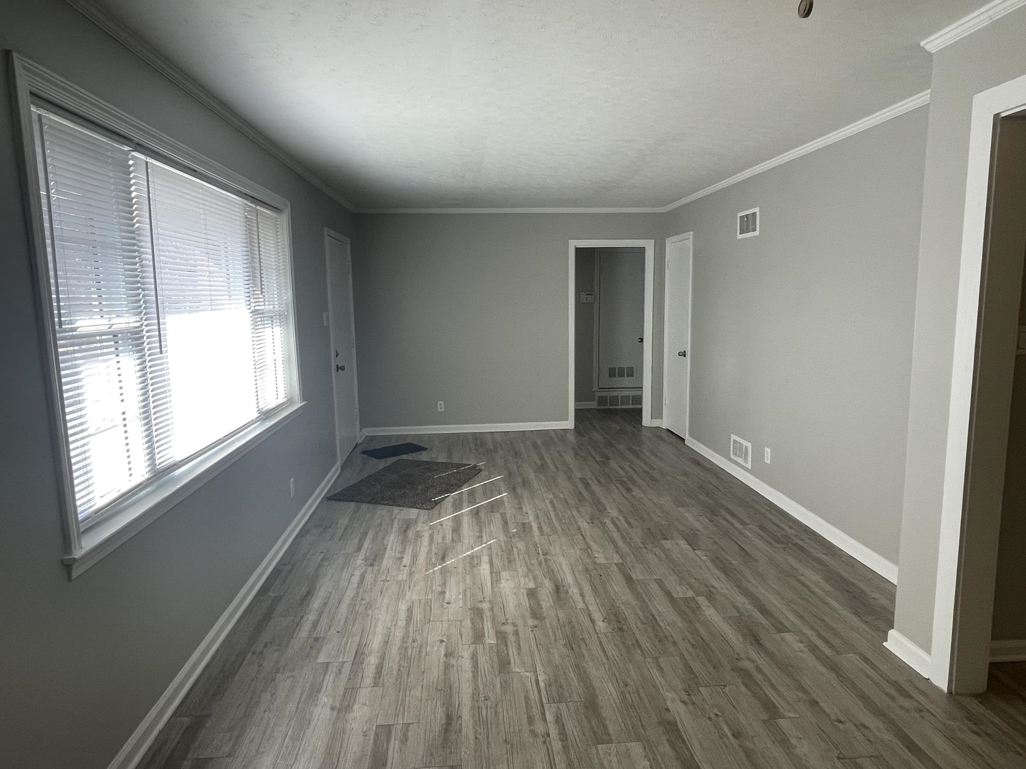 3962 Sloan St Property Photo 2