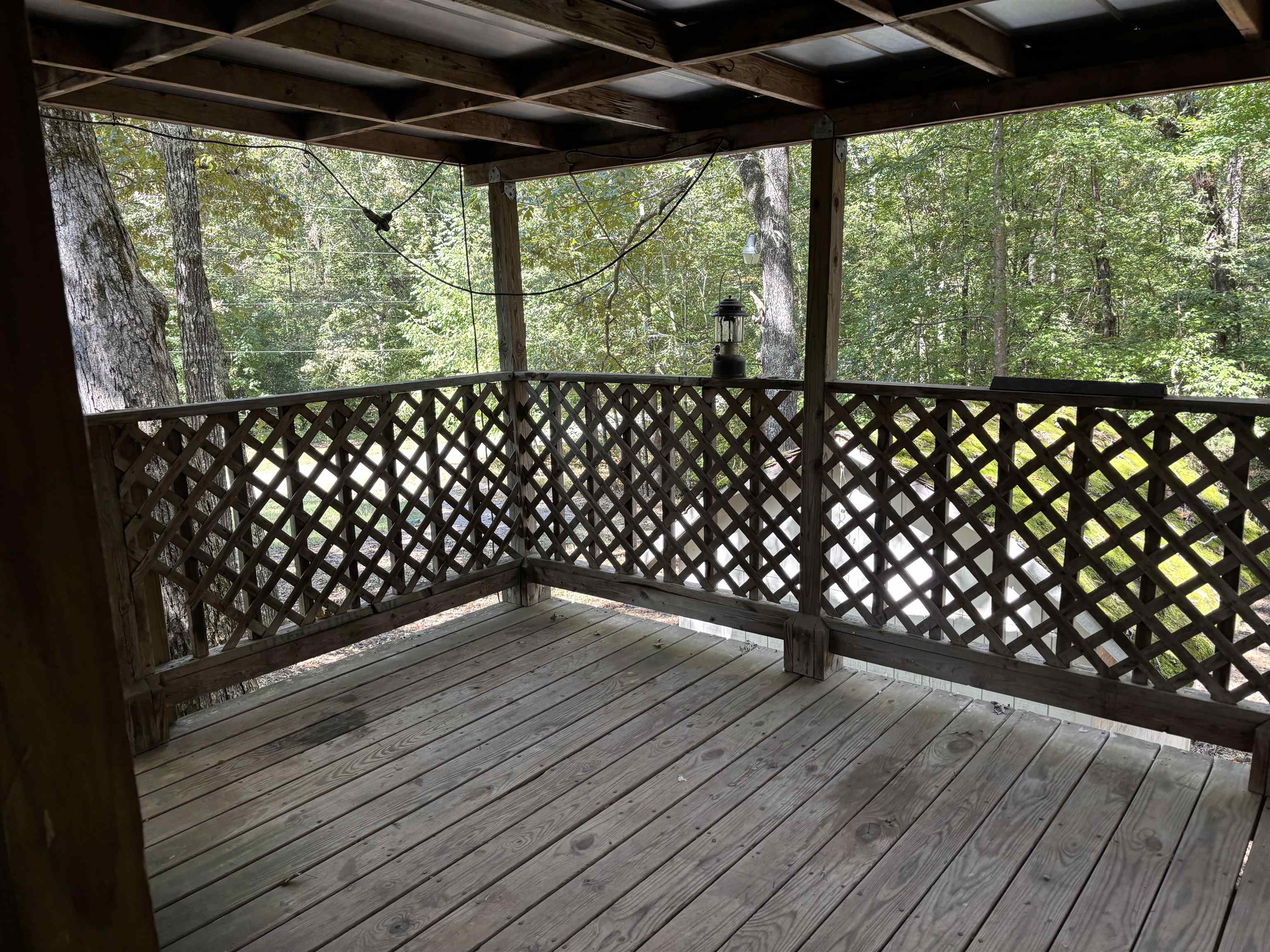 100 Cherokee Dr Property Photo 5