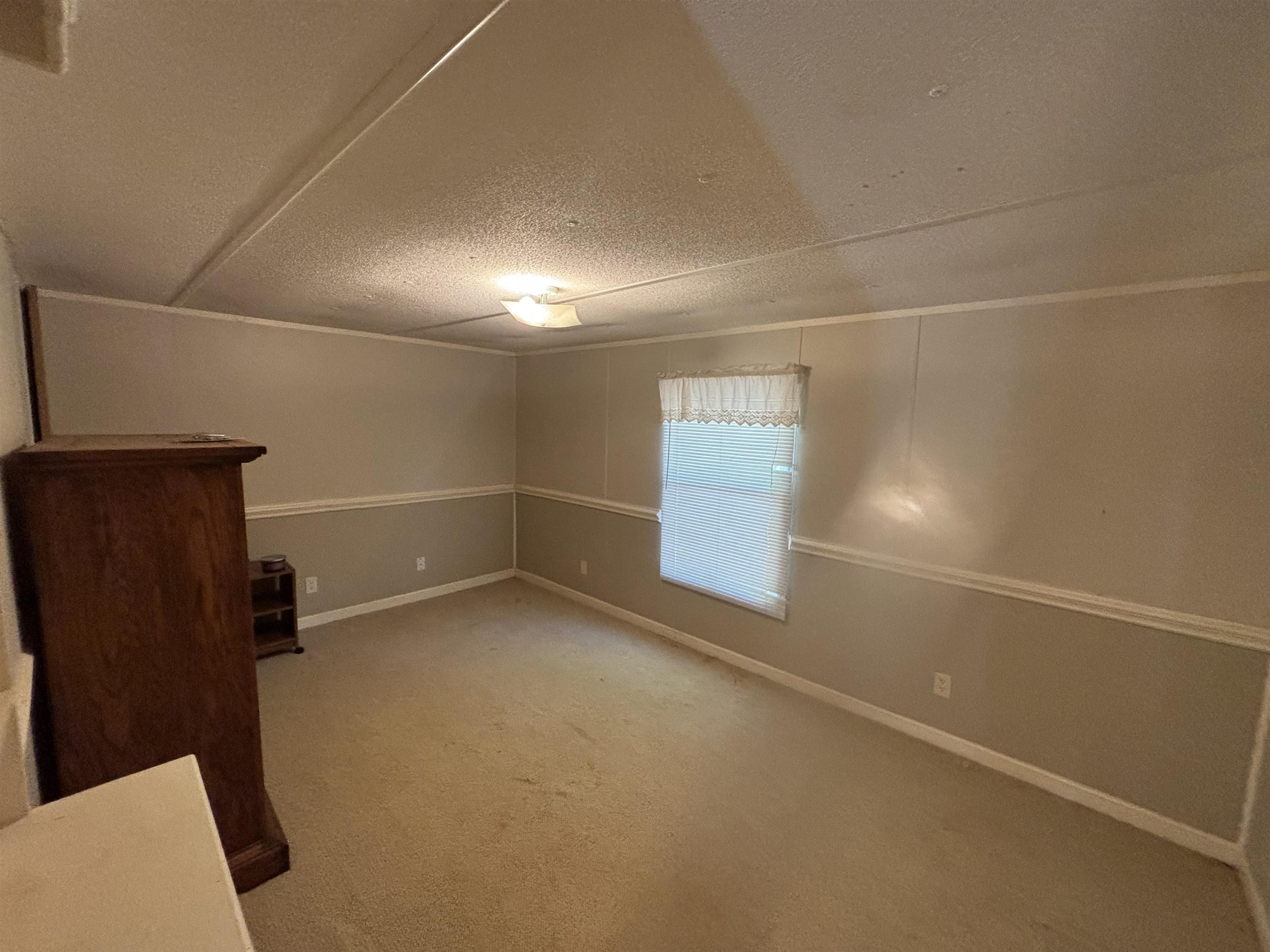 100 Cherokee Dr Property Photo 19