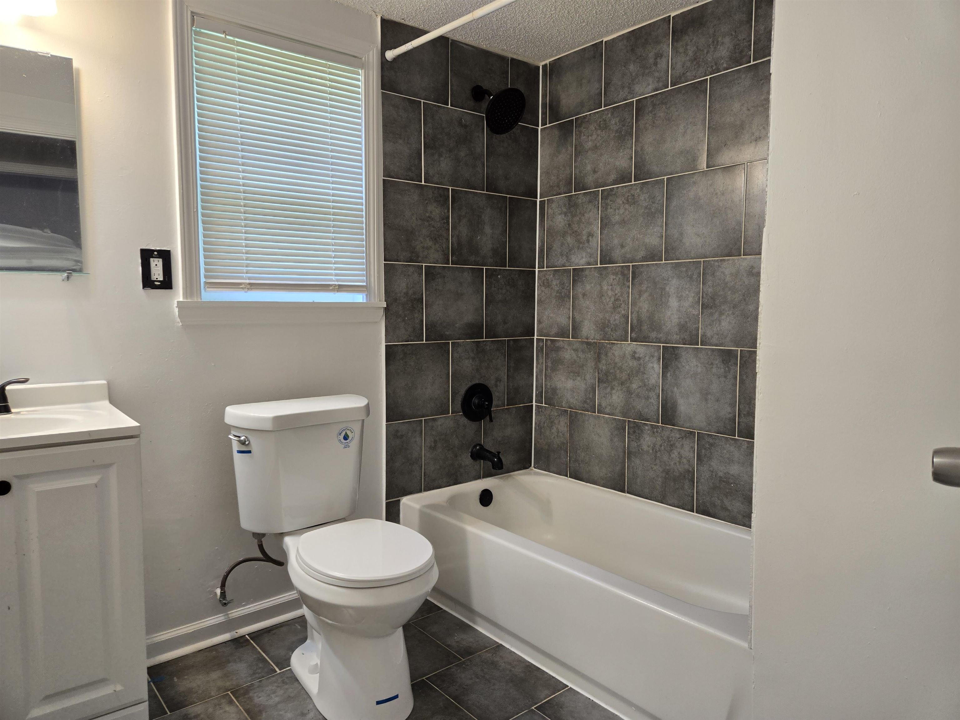 1633 Orr St Property Photo 12