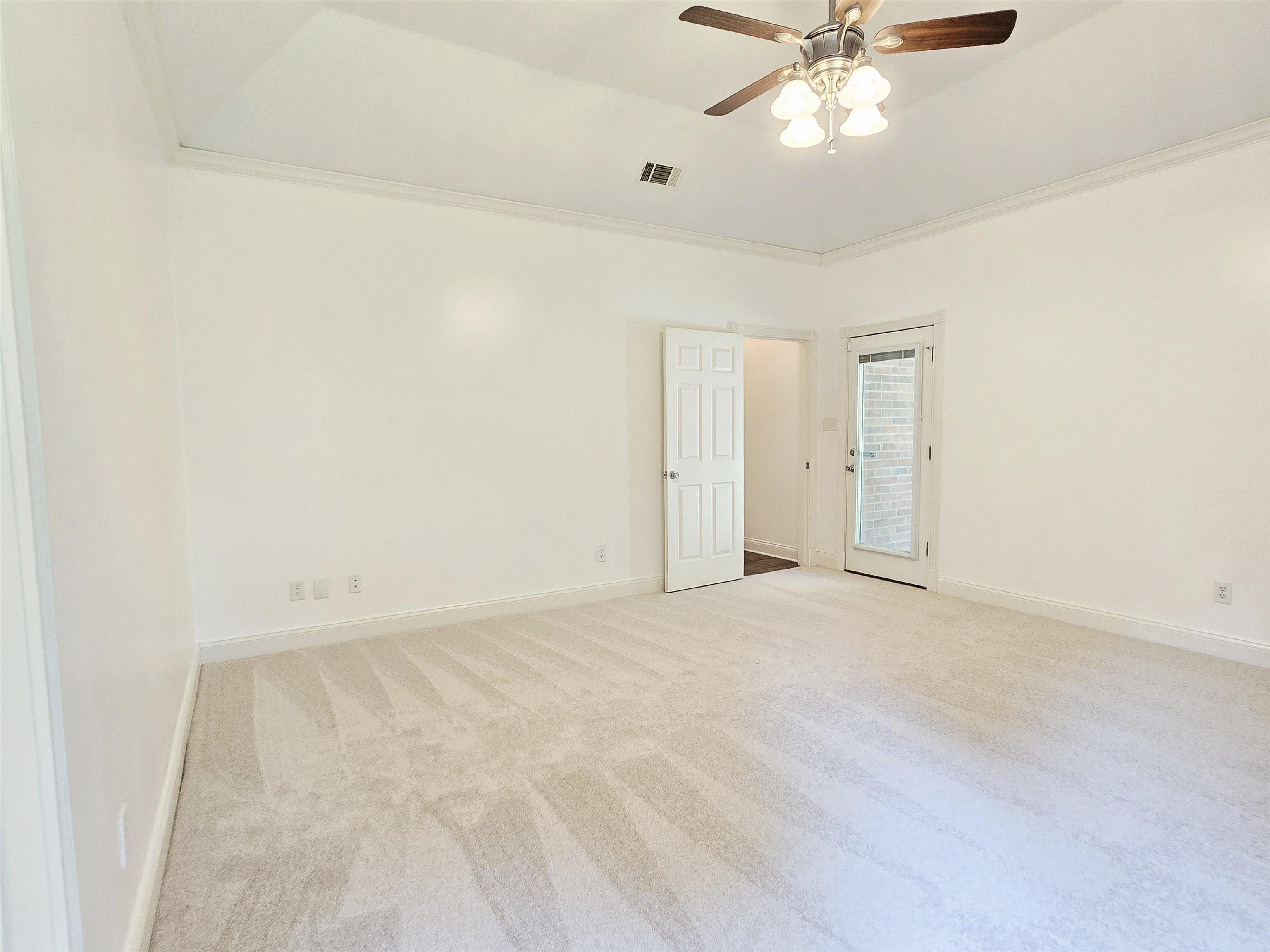 249 Robin St Property Photo 23