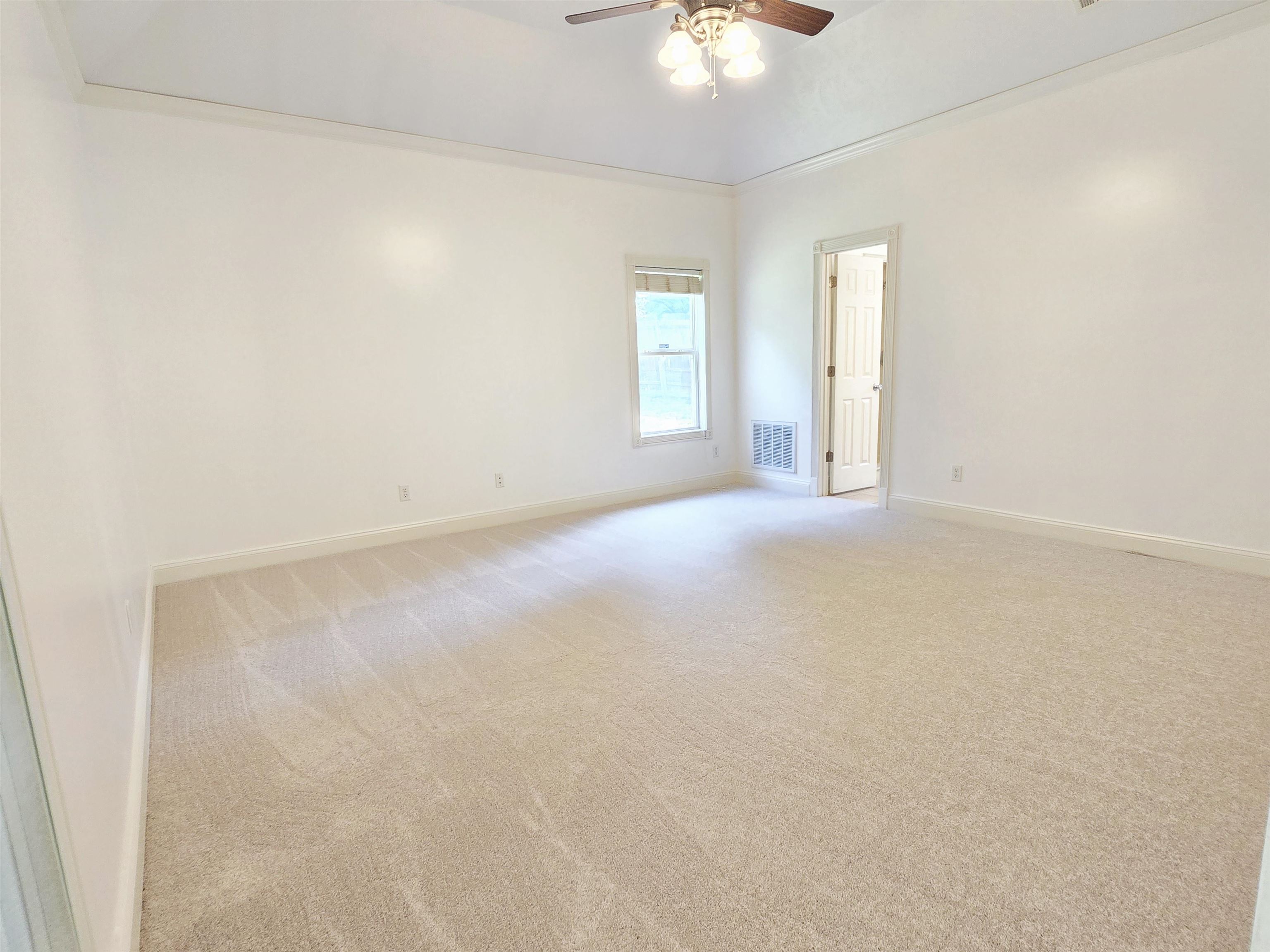 249 Robin St Property Photo 24
