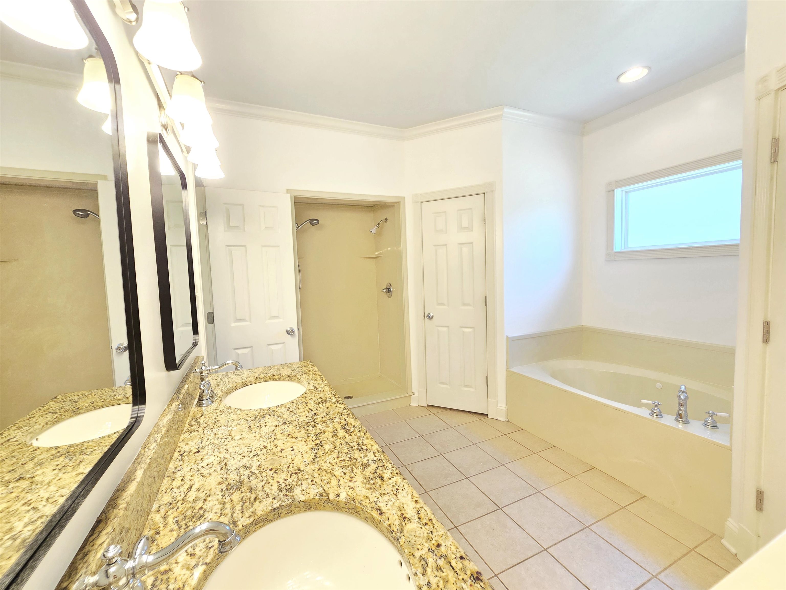 249 Robin St Property Photo 27