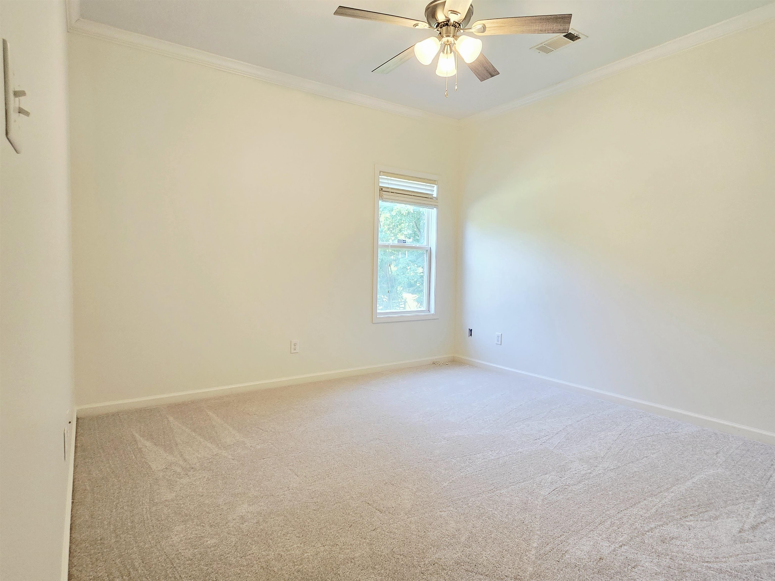 249 Robin St Property Photo 28