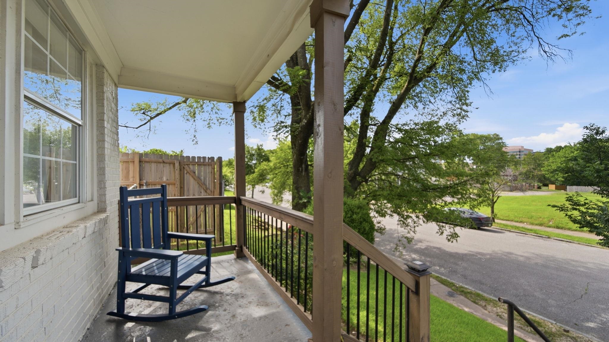 226 Greenlaw Ave Property Photo 7