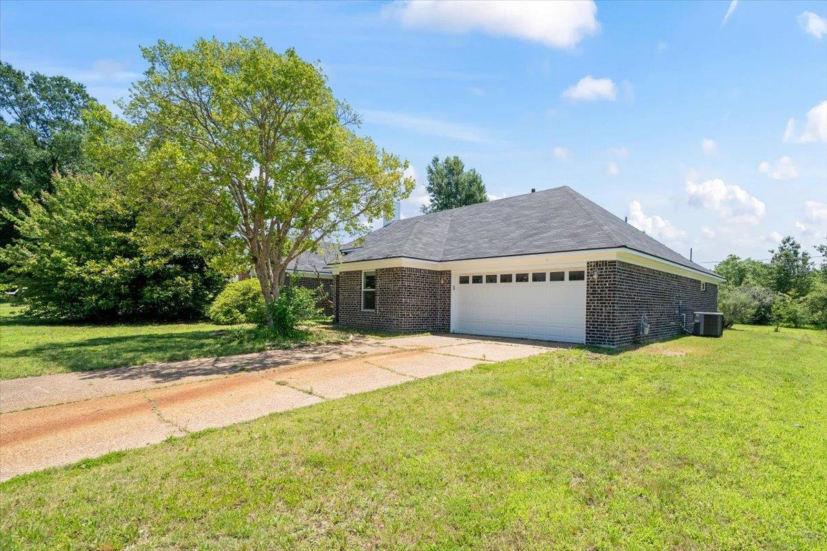 8683 Bazemore St Property Photo 2