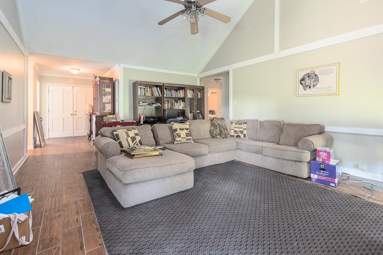 7829 Gateway Inlet Cv Property Photo 8