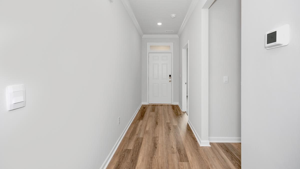610 Riverdale Dr Property Photo 2