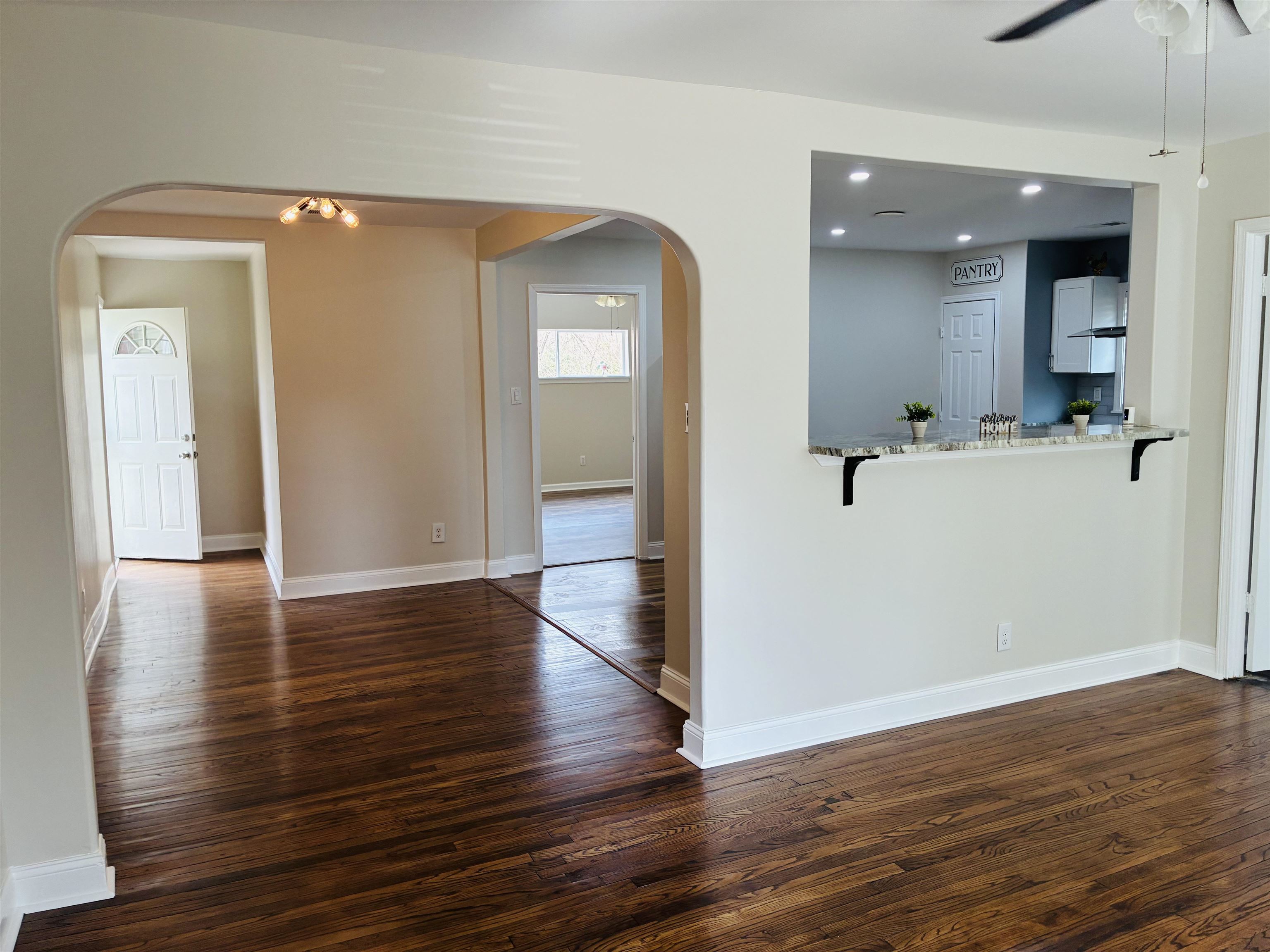 3872 Philsdale Ave Property Photo 4
