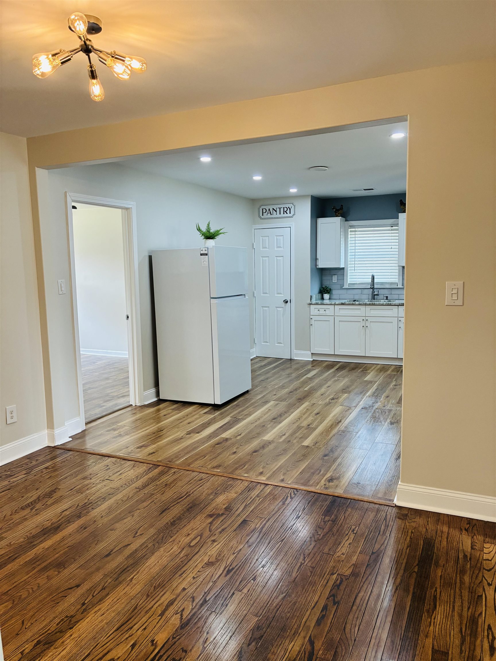 3872 Philsdale Ave Property Photo 6