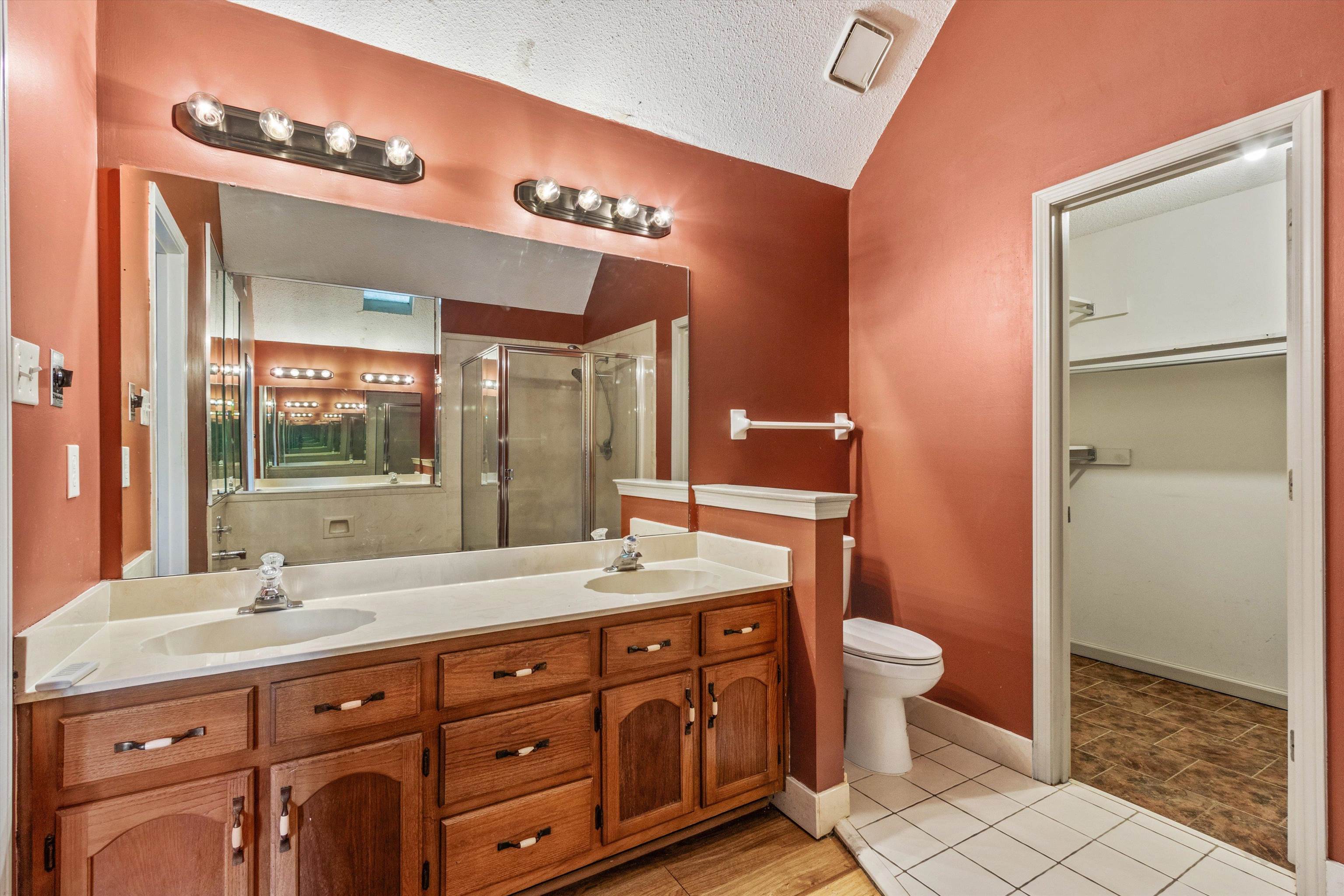 7009 Rocky Creek Dr Property Photo 13