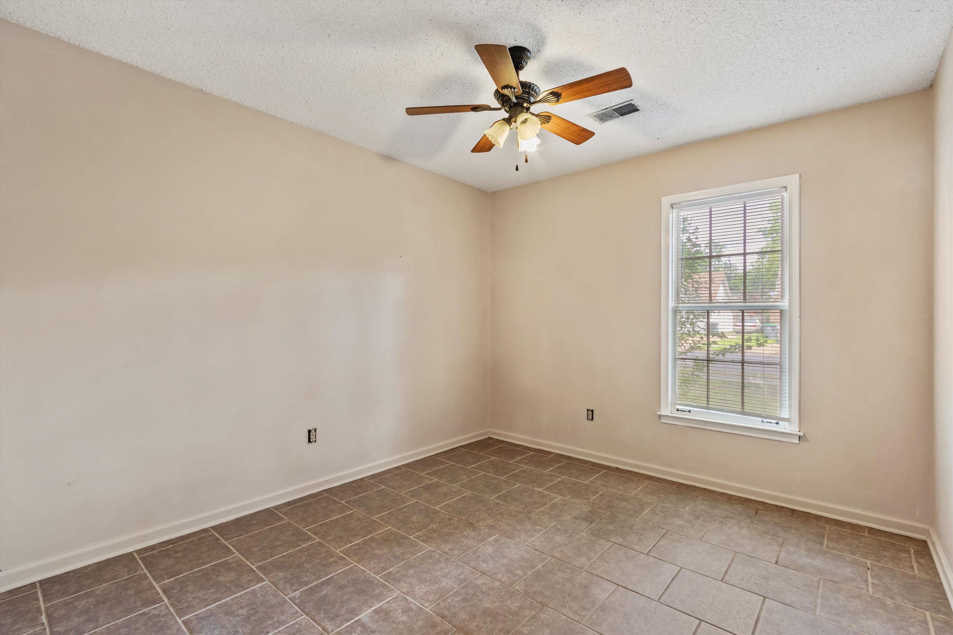 7009 Rocky Creek Dr Property Photo 15
