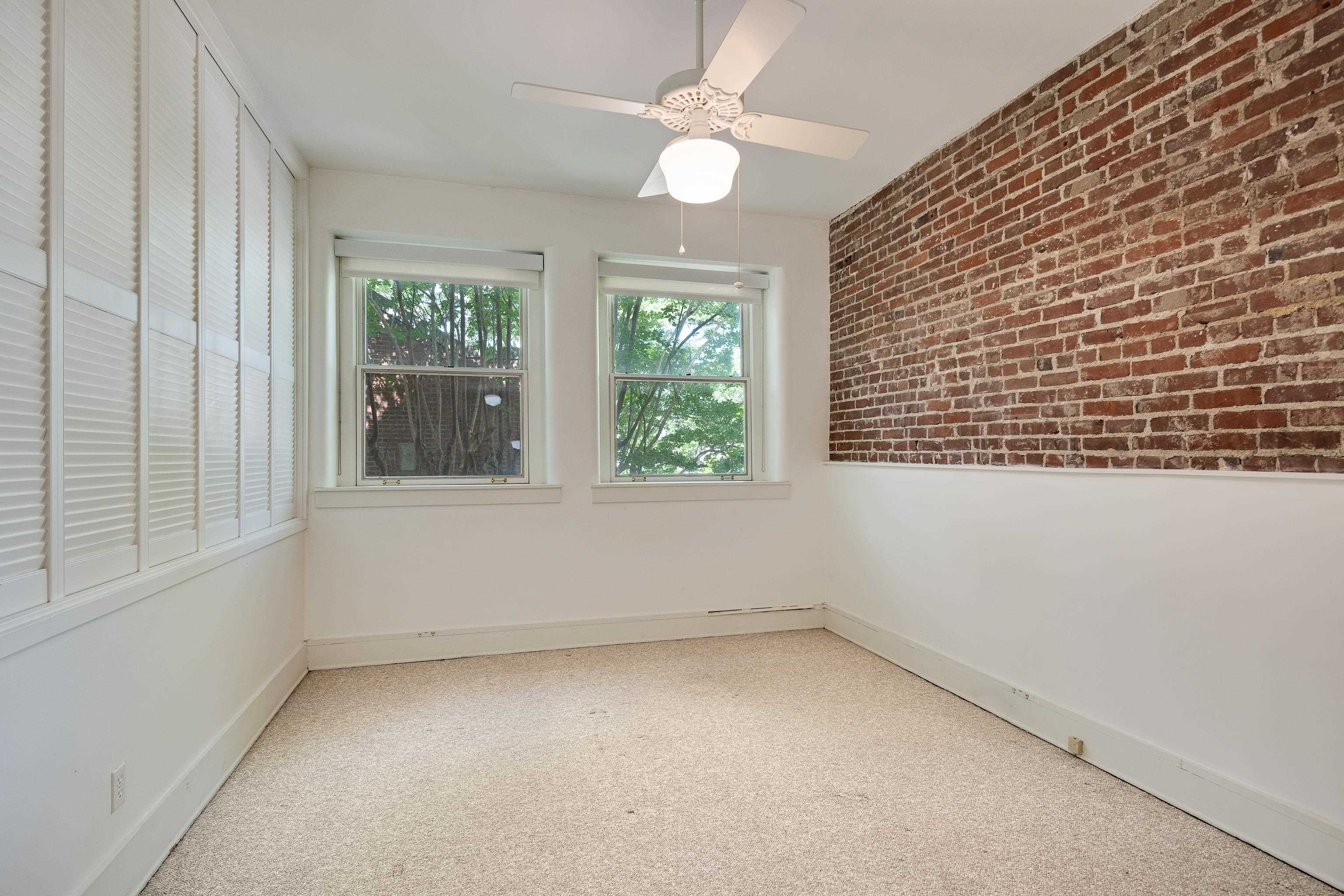 519 S Edgewood St 206 Property Photo 14