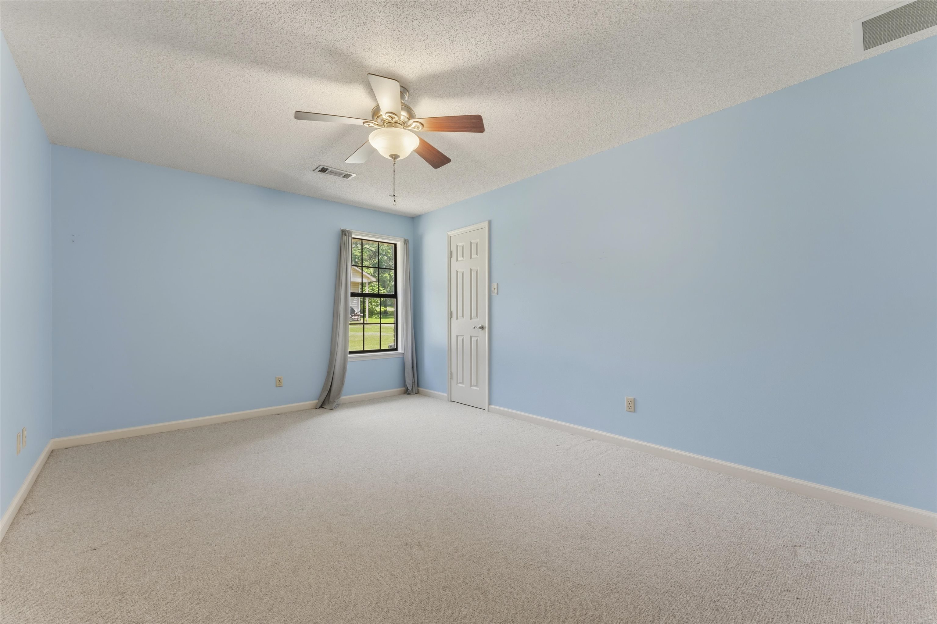 597 West Dr Property Photo 20