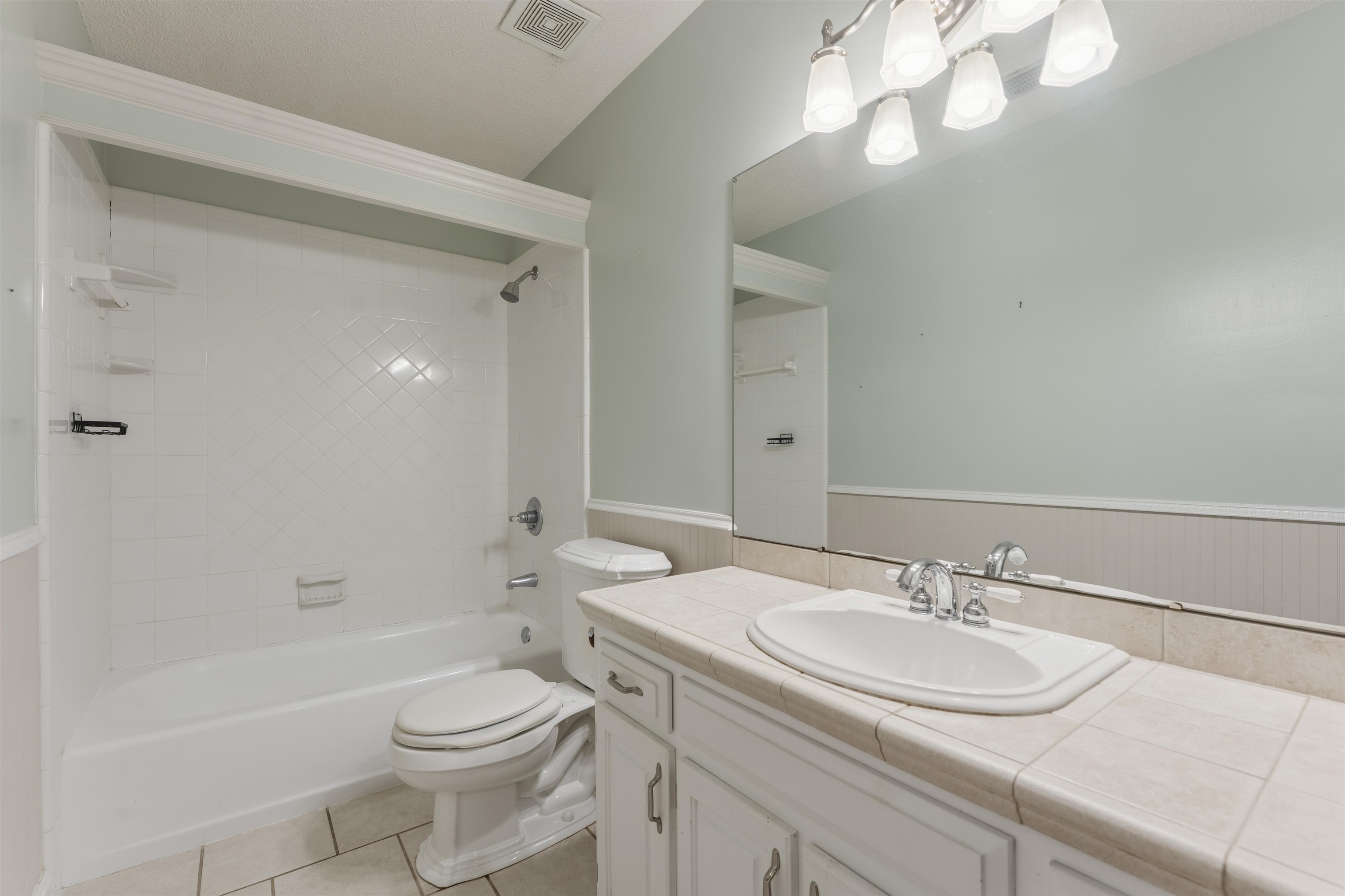 597 West Dr Property Photo 22