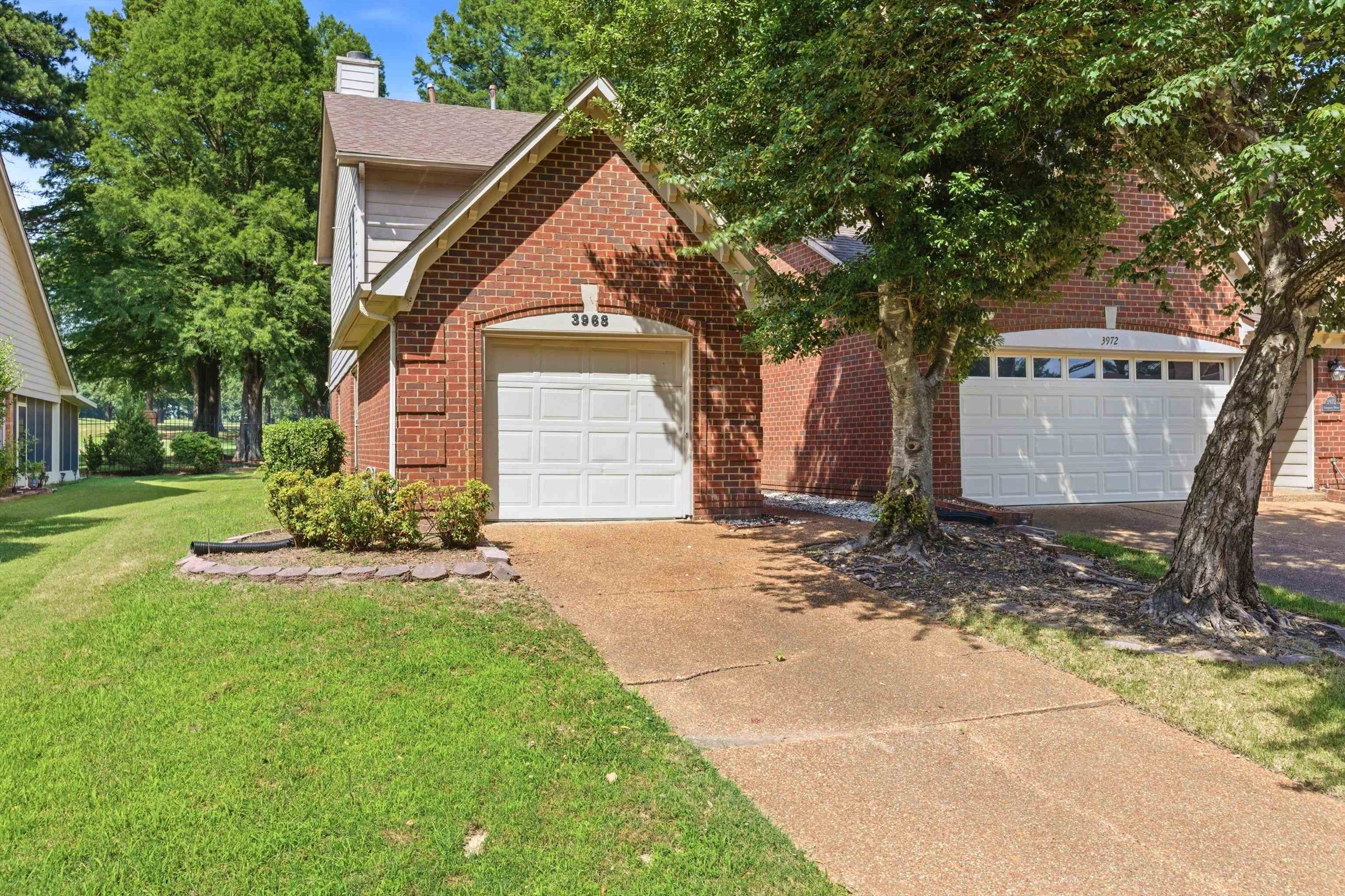 3968 SAWGRASS DR Property Photo 1