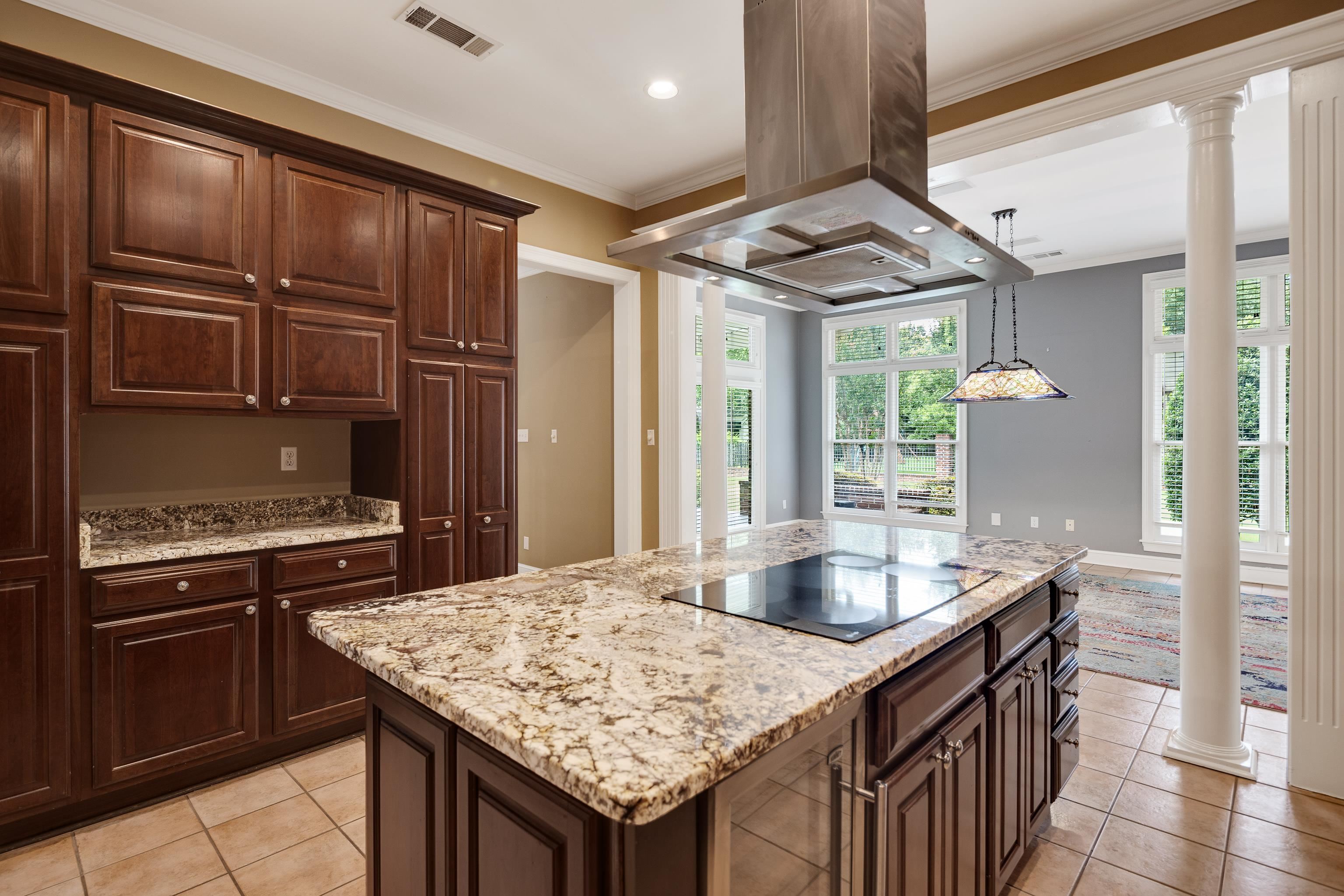 7590 Chapel Creek Pky N Property Photo 11