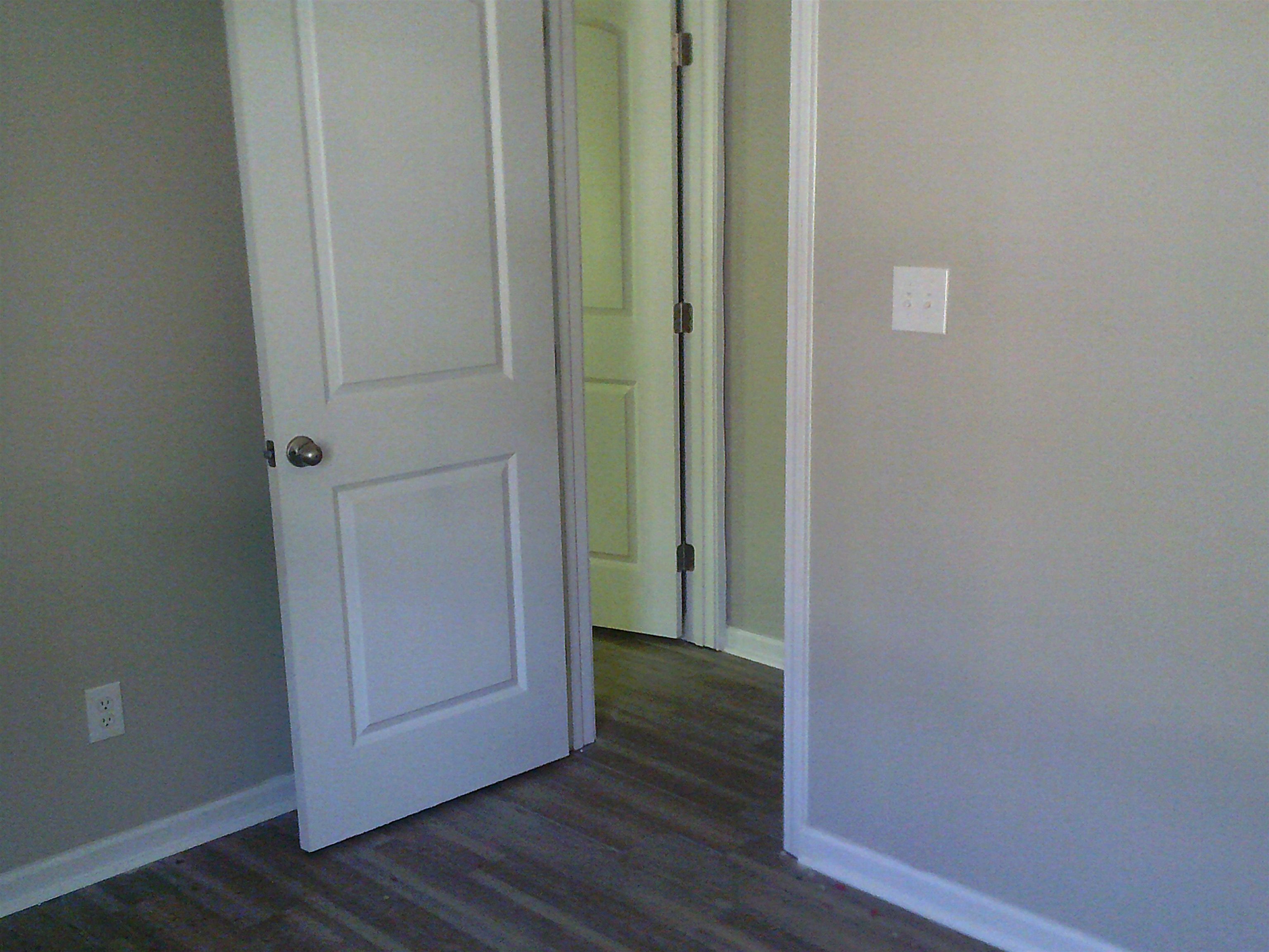 728 N Montgomery Ave Property Photo 6