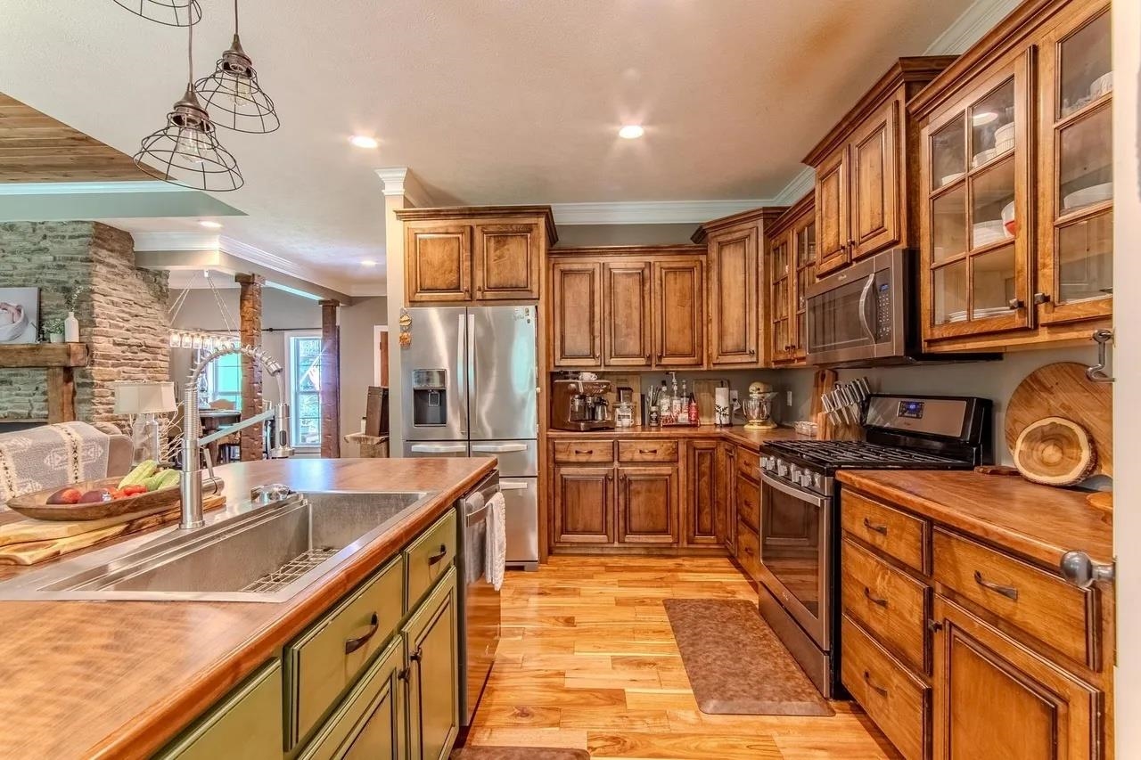 2134 Otis Plunk Rd Property Photo 6