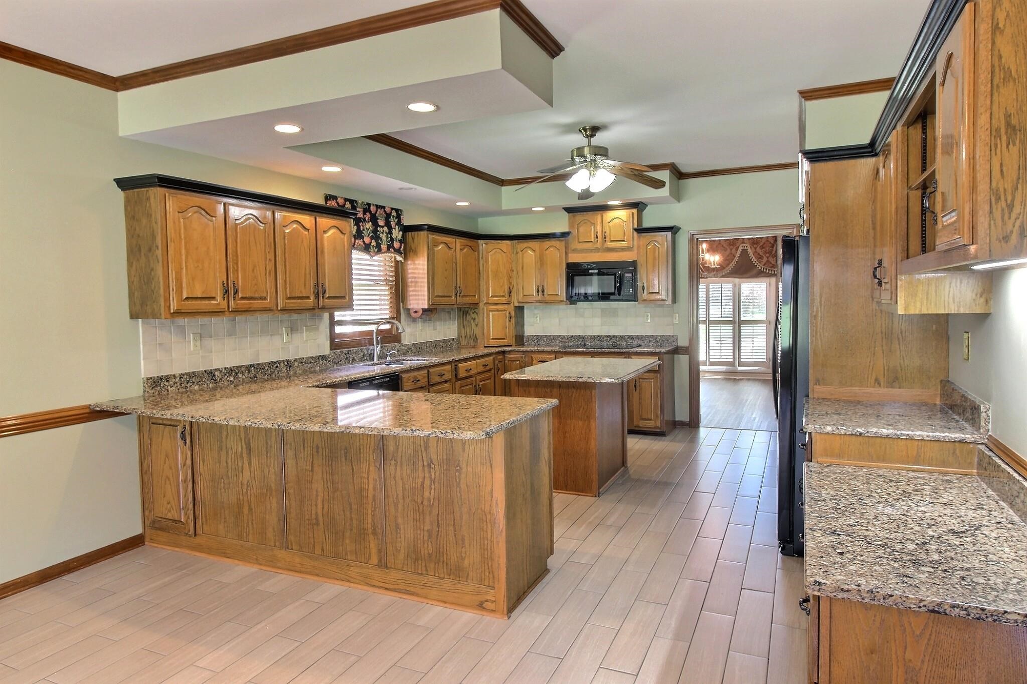 3328 Shady Forest Cv Property Photo 11