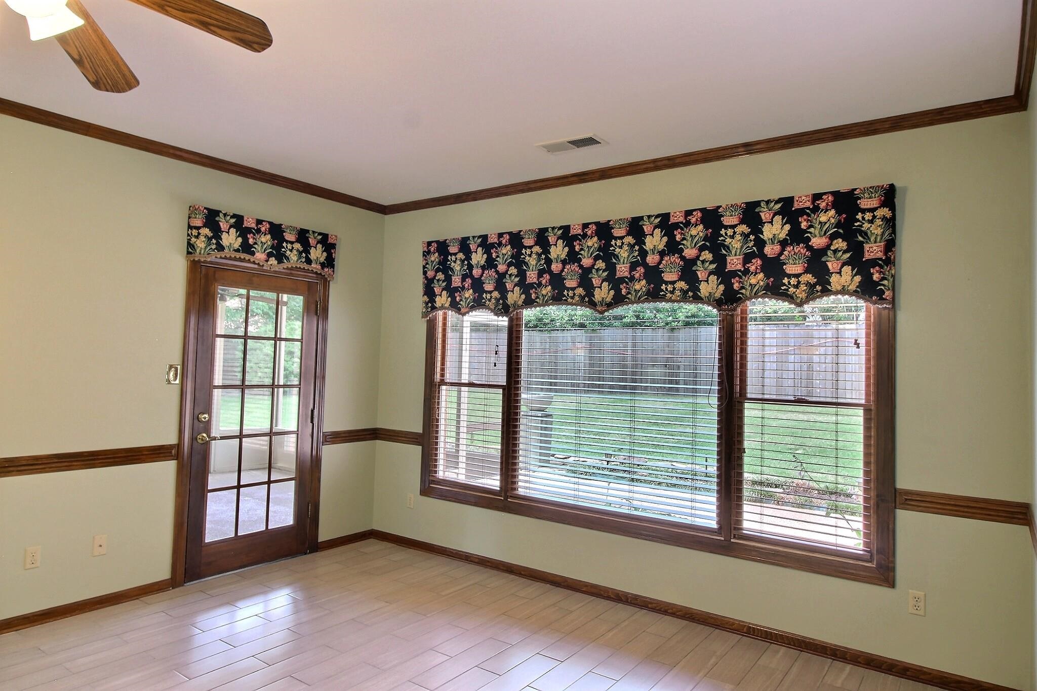 3328 Shady Forest Cv Property Photo 12