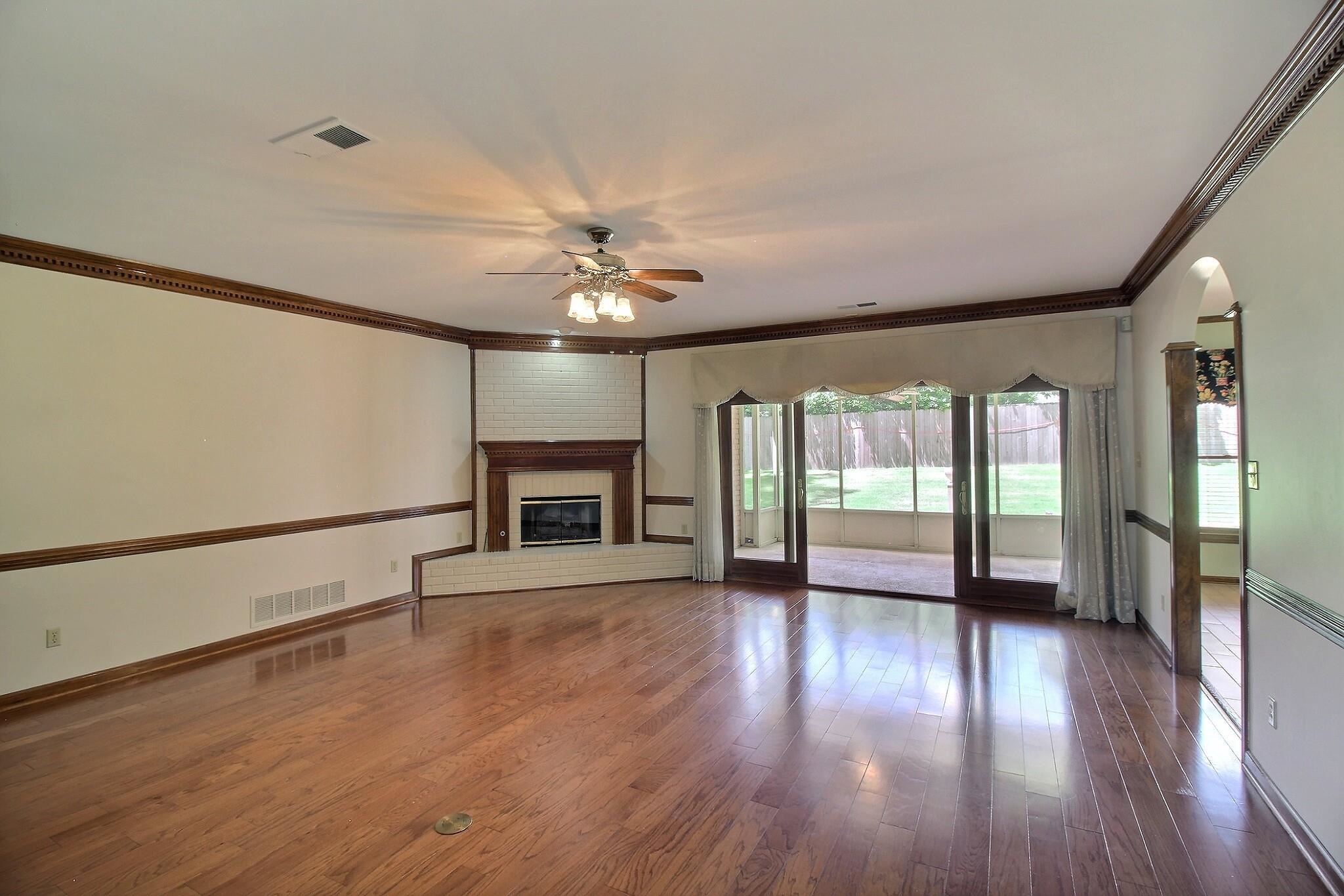 3328 Shady Forest Cv Property Photo 13