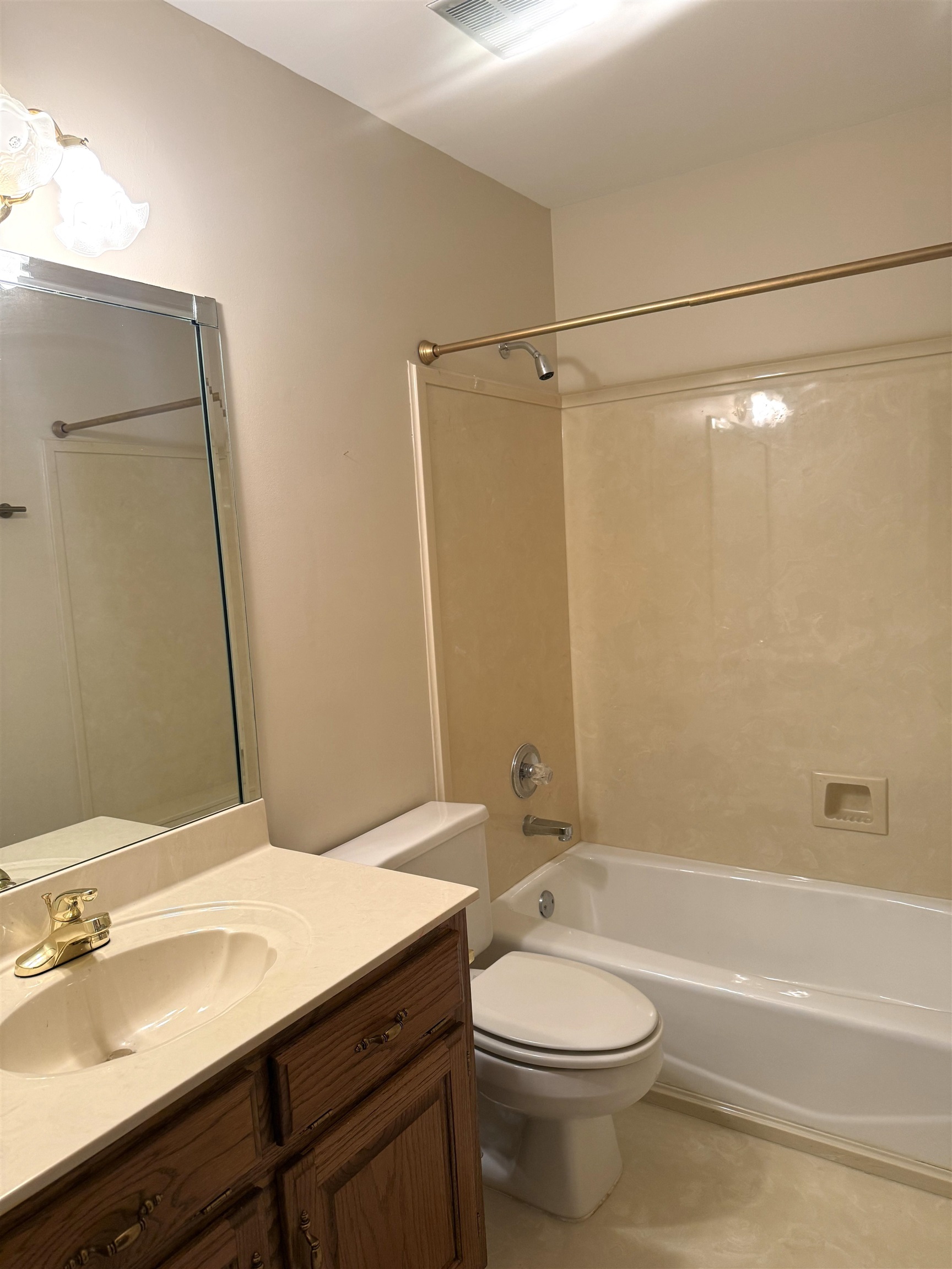 3328 Shady Forest Cv Property Photo 20