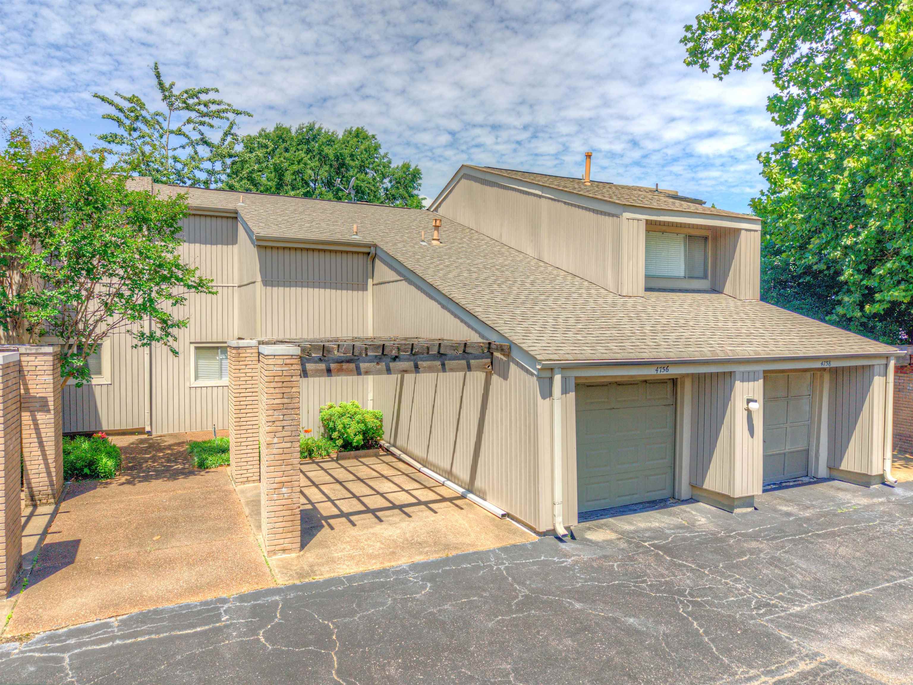 4756 Eagle Crest Dr 4102 Property Photo 4