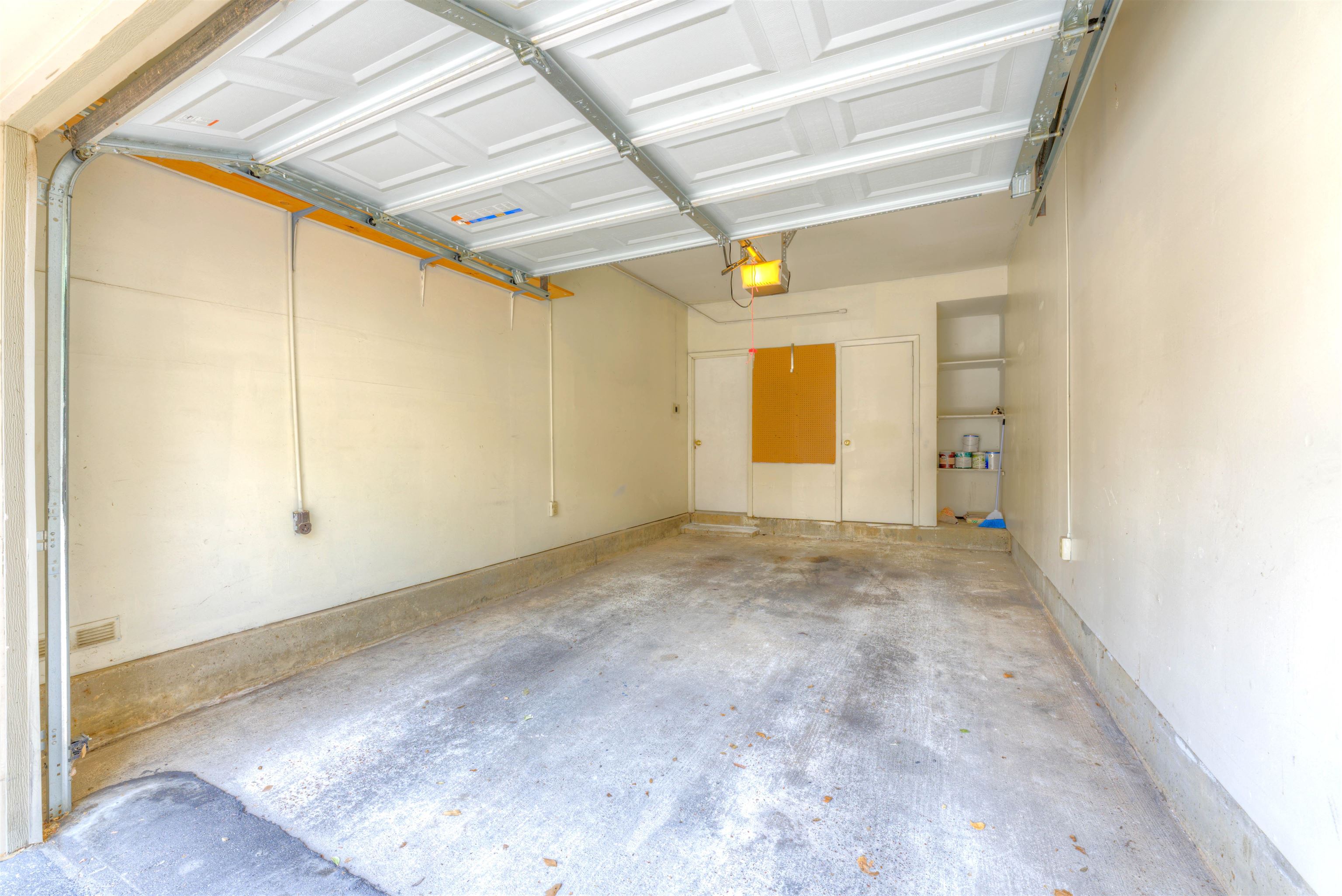 4756 Eagle Crest Dr 4102 Property Photo 5