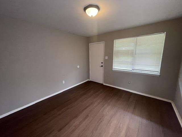 2861 Nathan Ave Property Photo 3