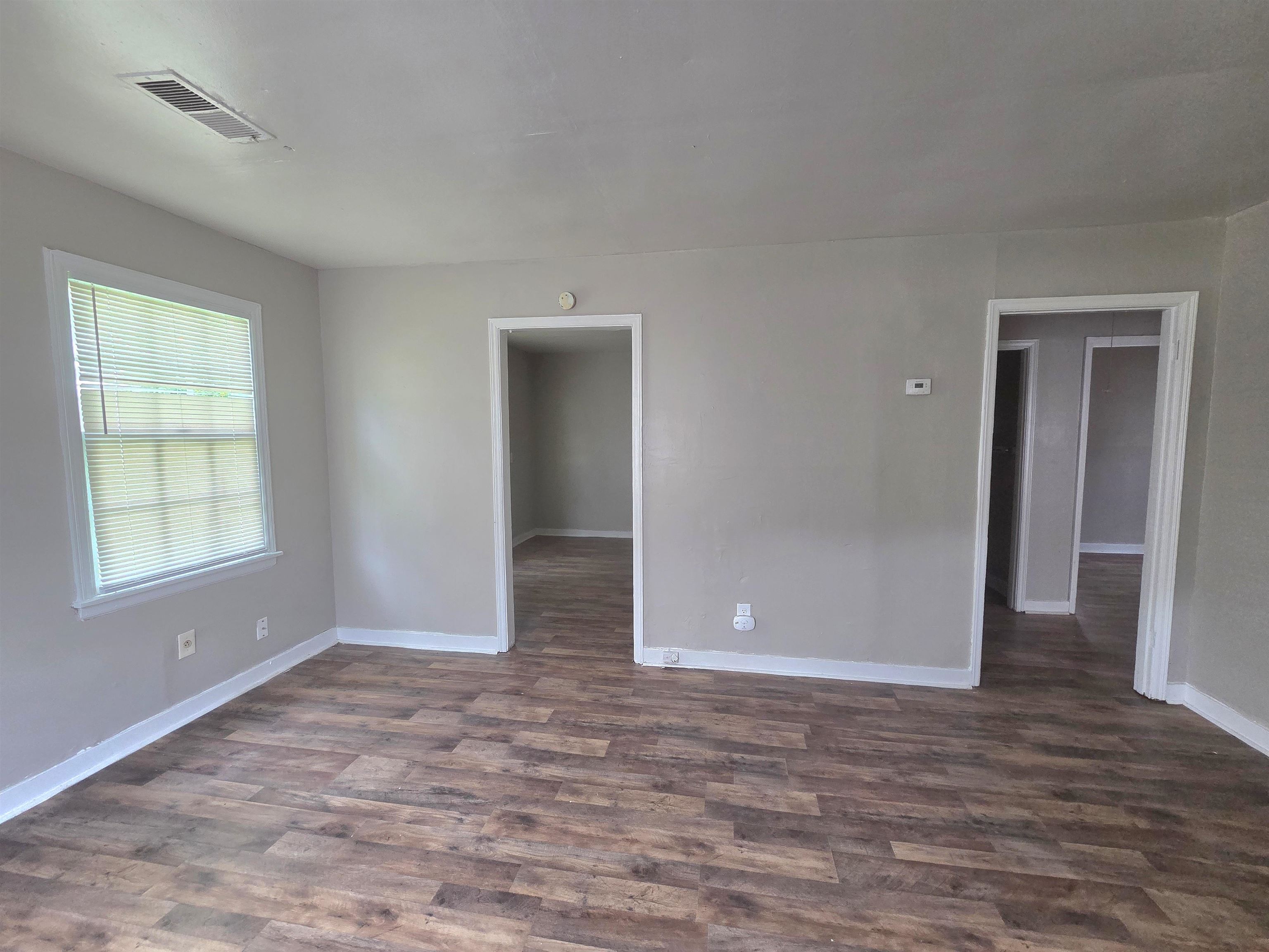 4047 Chelsea Ave Property Photo 2