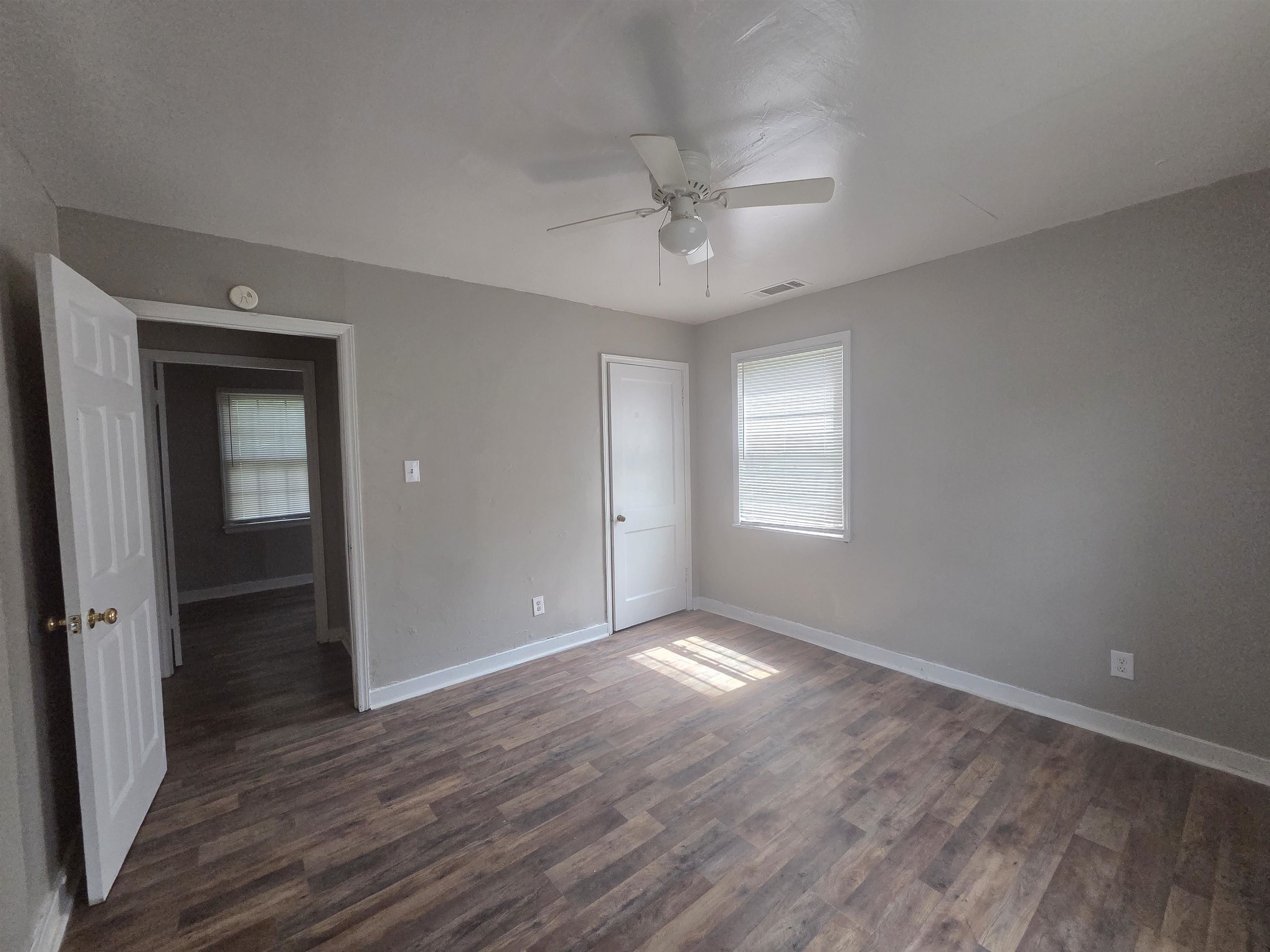 4047 Chelsea Ave Property Photo 6